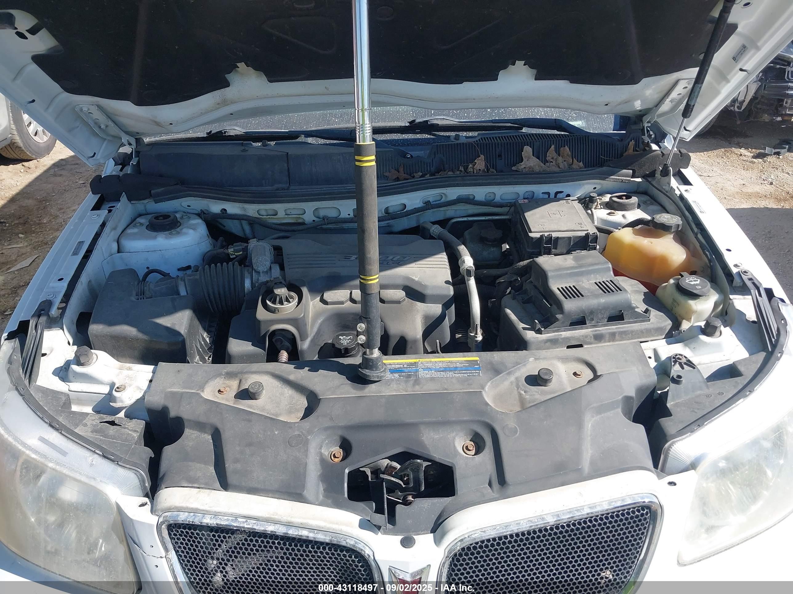 PONTIAC TORRENT image 10