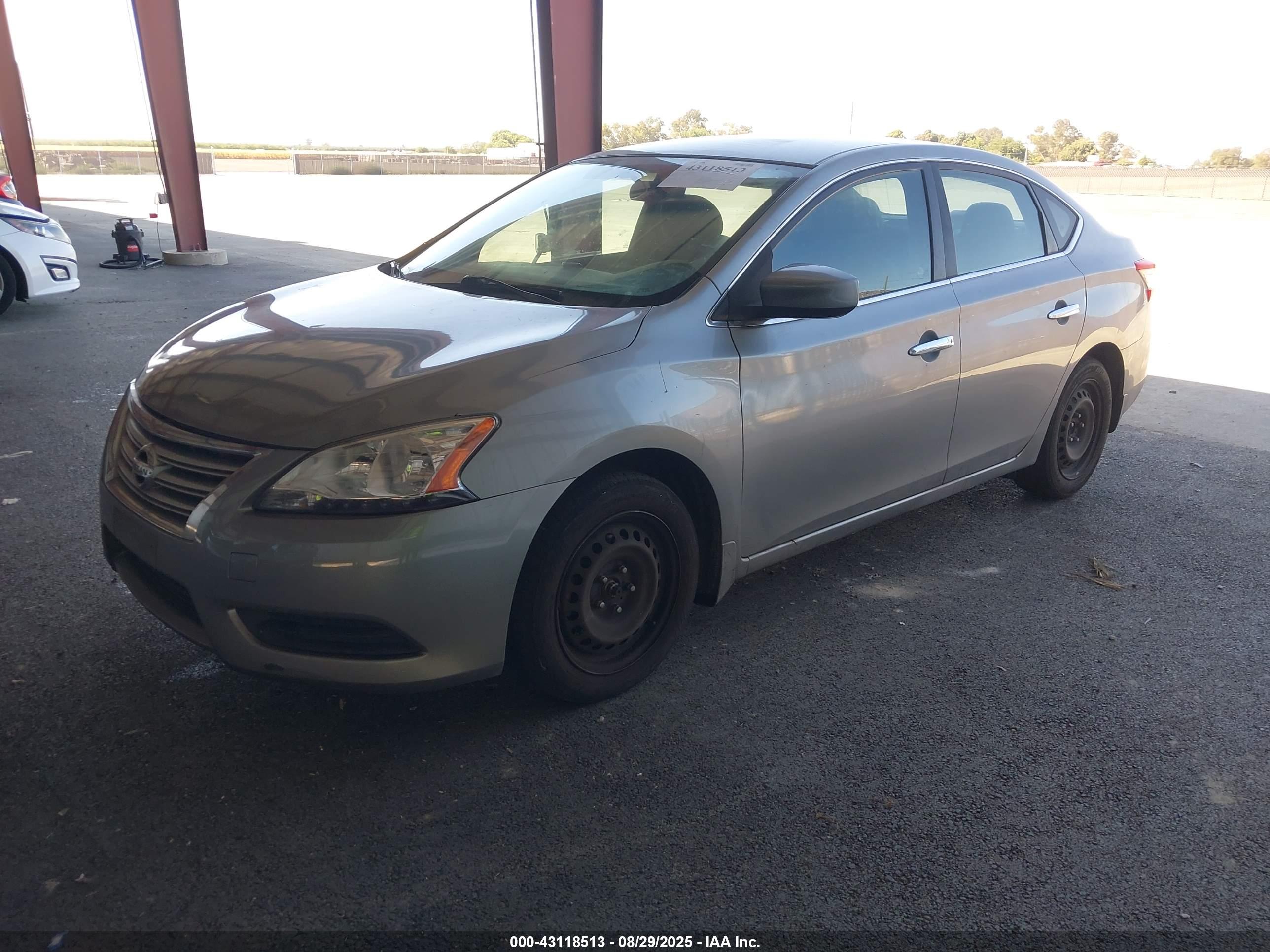 NISSAN SENTRA image 2