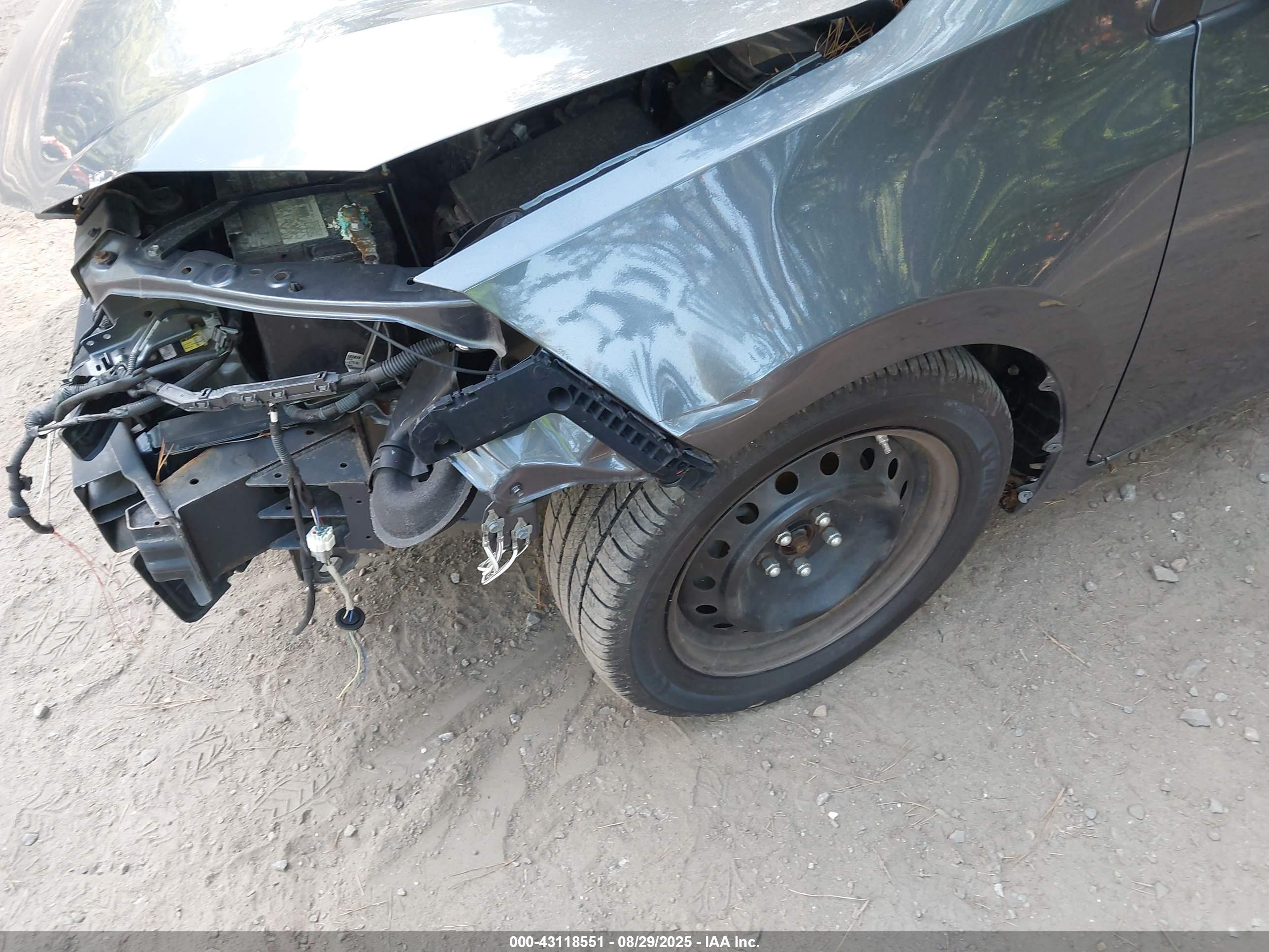 TOYOTA COROLLA image 6