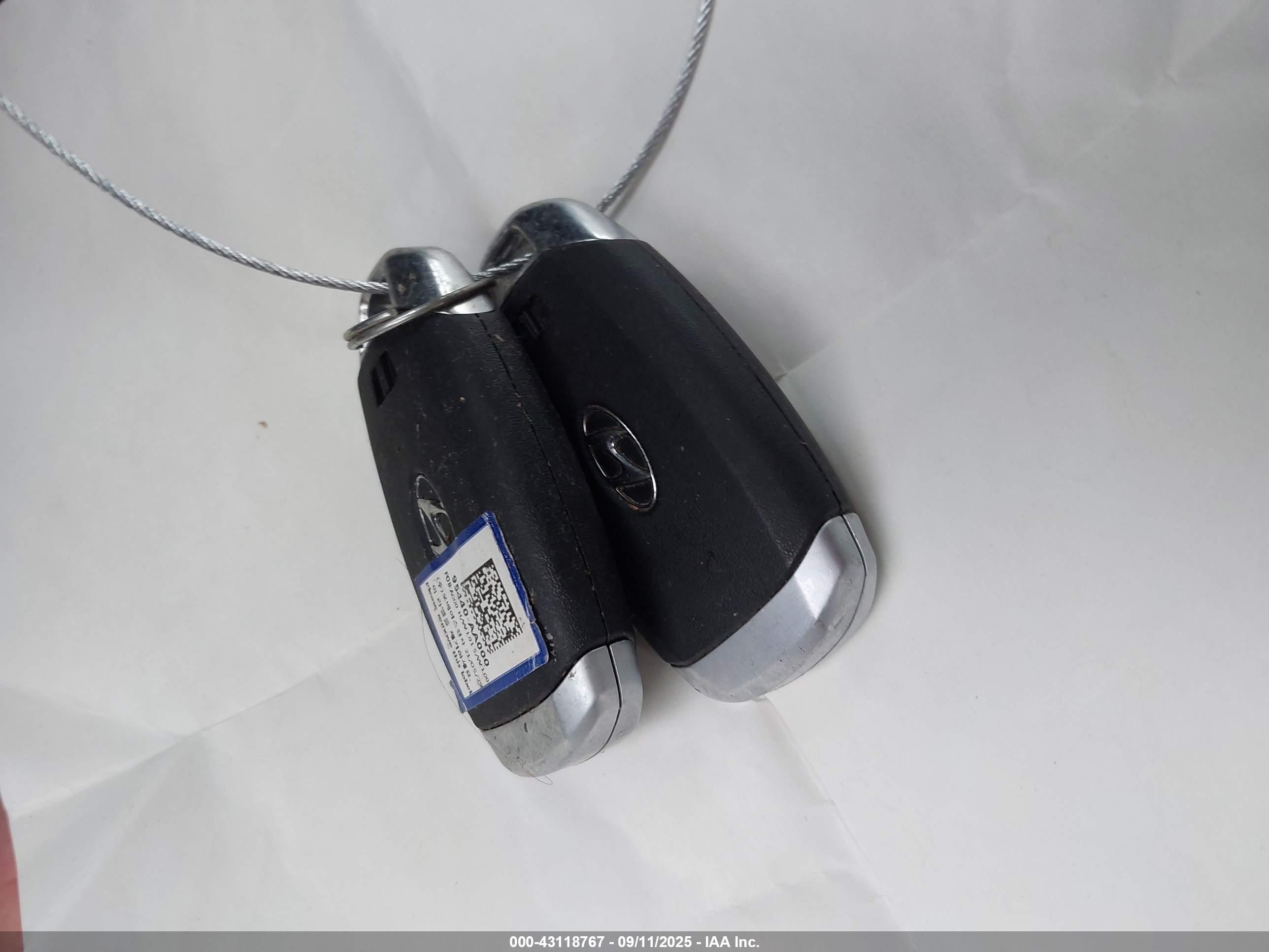 HYUNDAI ELANTRA image 11
