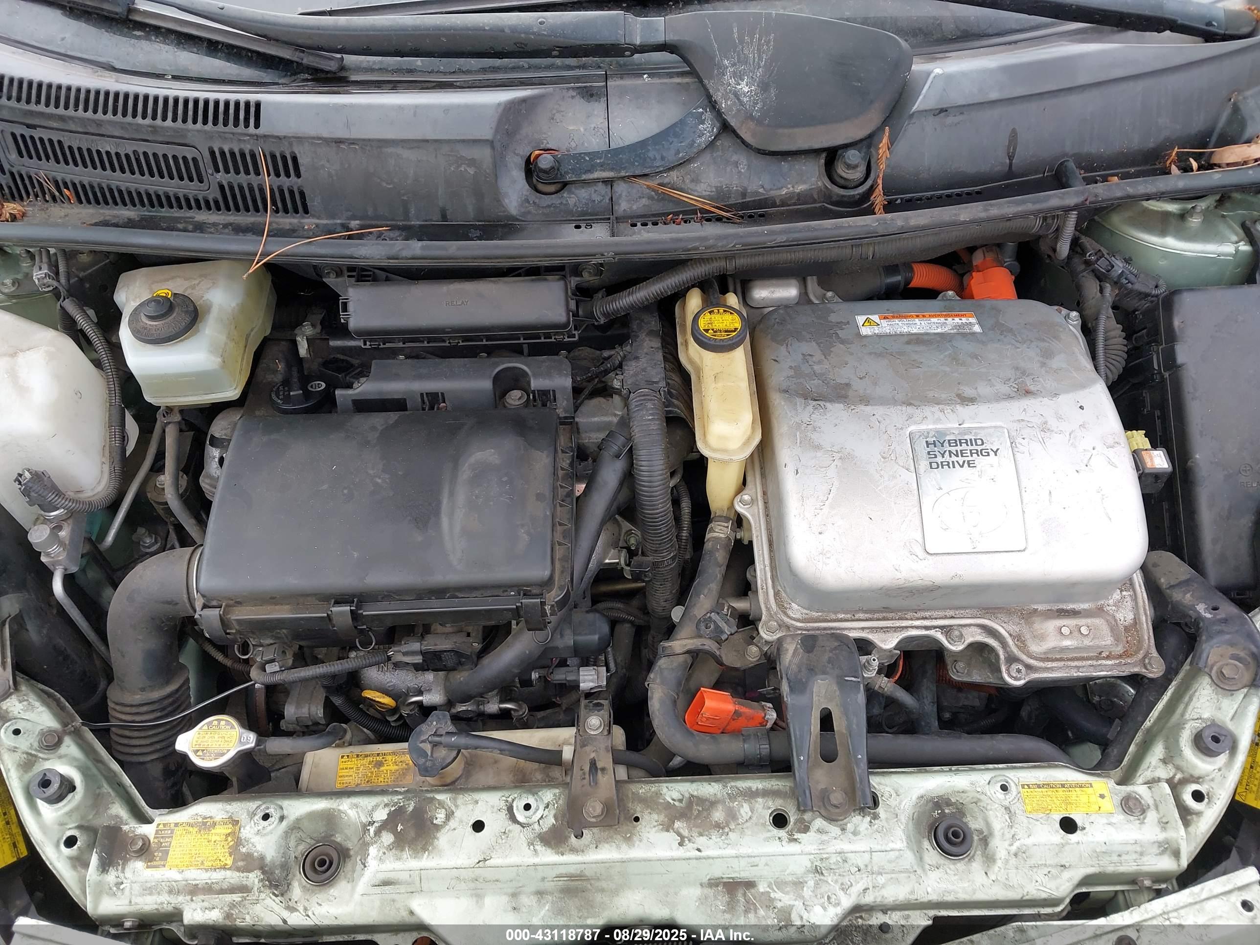 TOYOTA PRIUS image 10