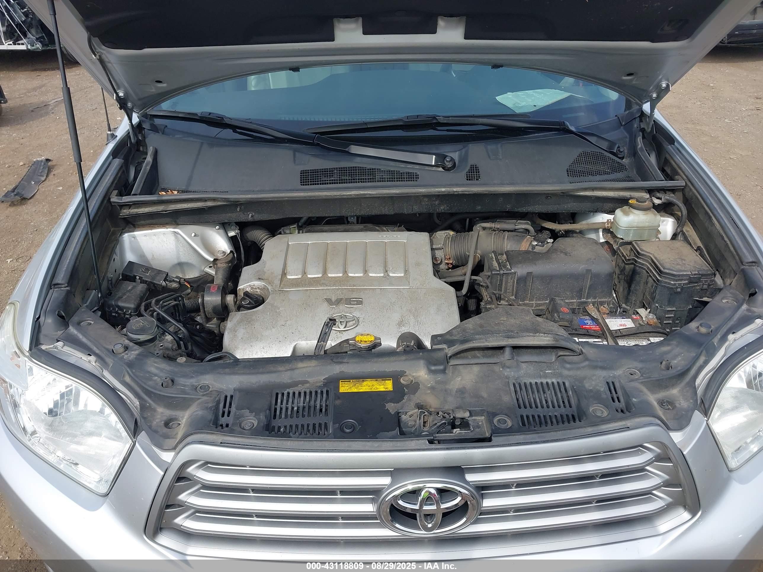 TOYOTA HIGHLANDER image 10