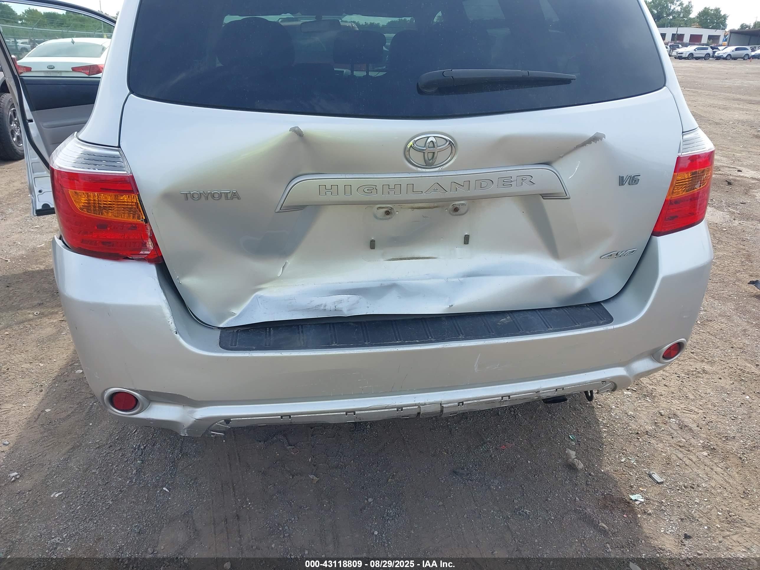 TOYOTA HIGHLANDER image 6