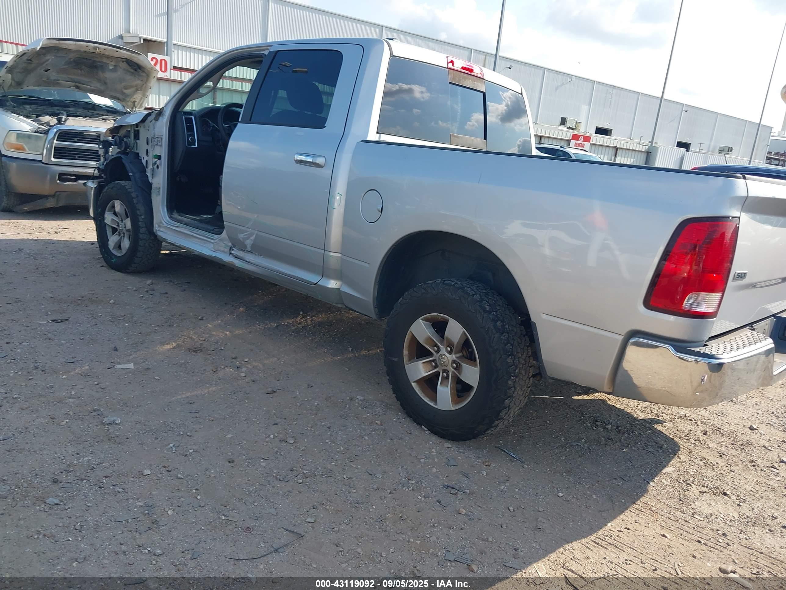 RAM 1500 image 3