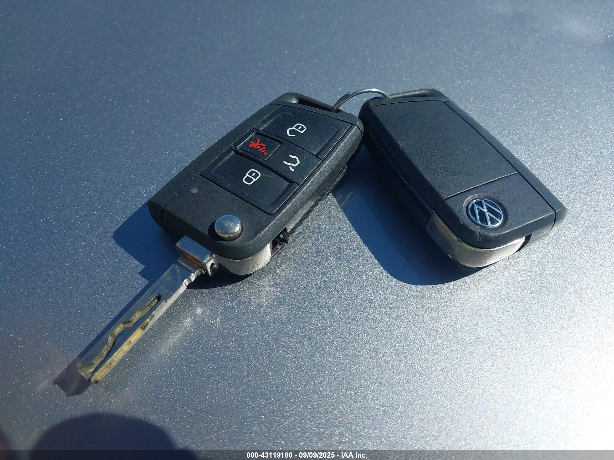 VOLKSWAGEN JETTA image 11