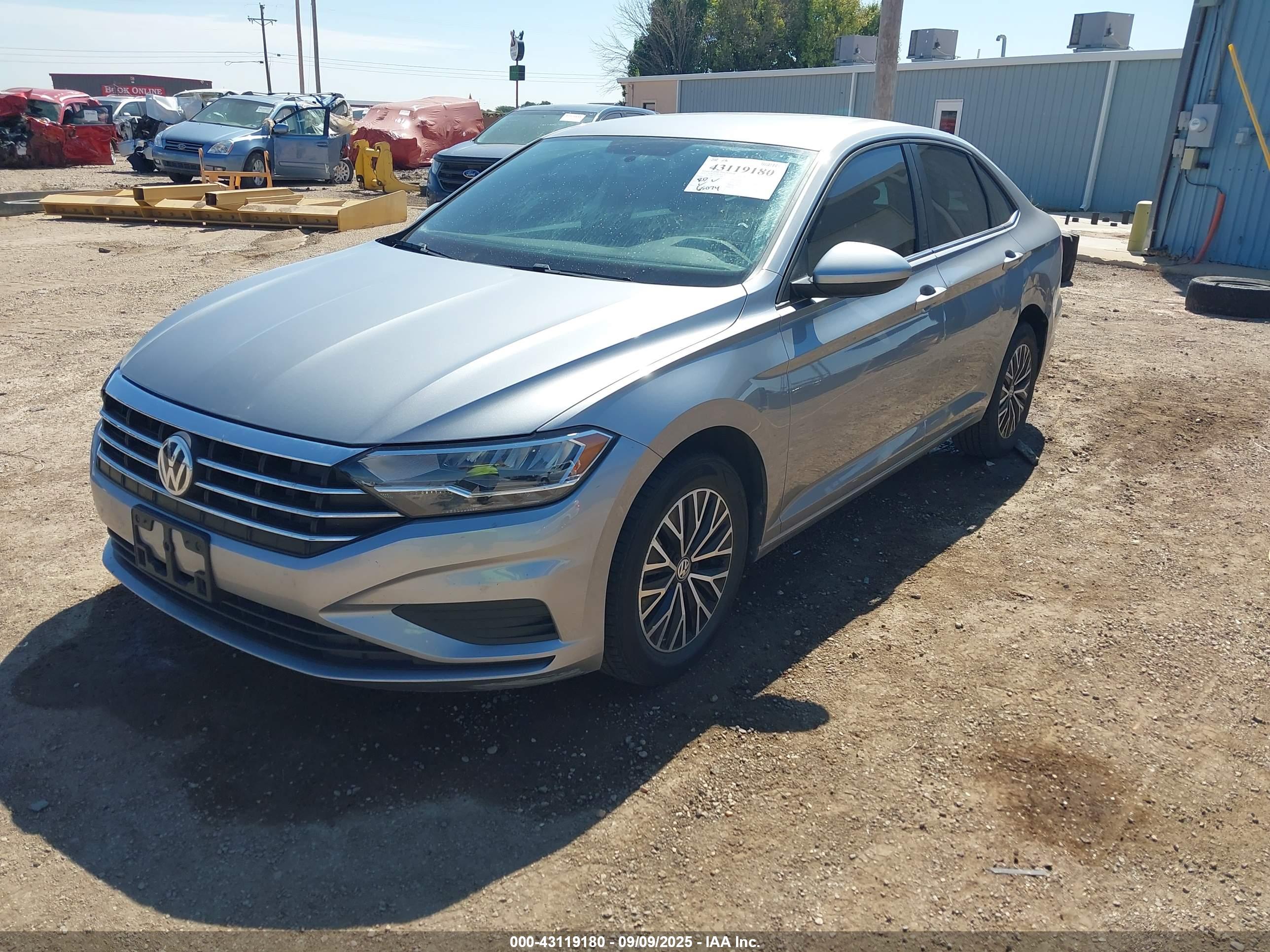 VOLKSWAGEN JETTA image 2