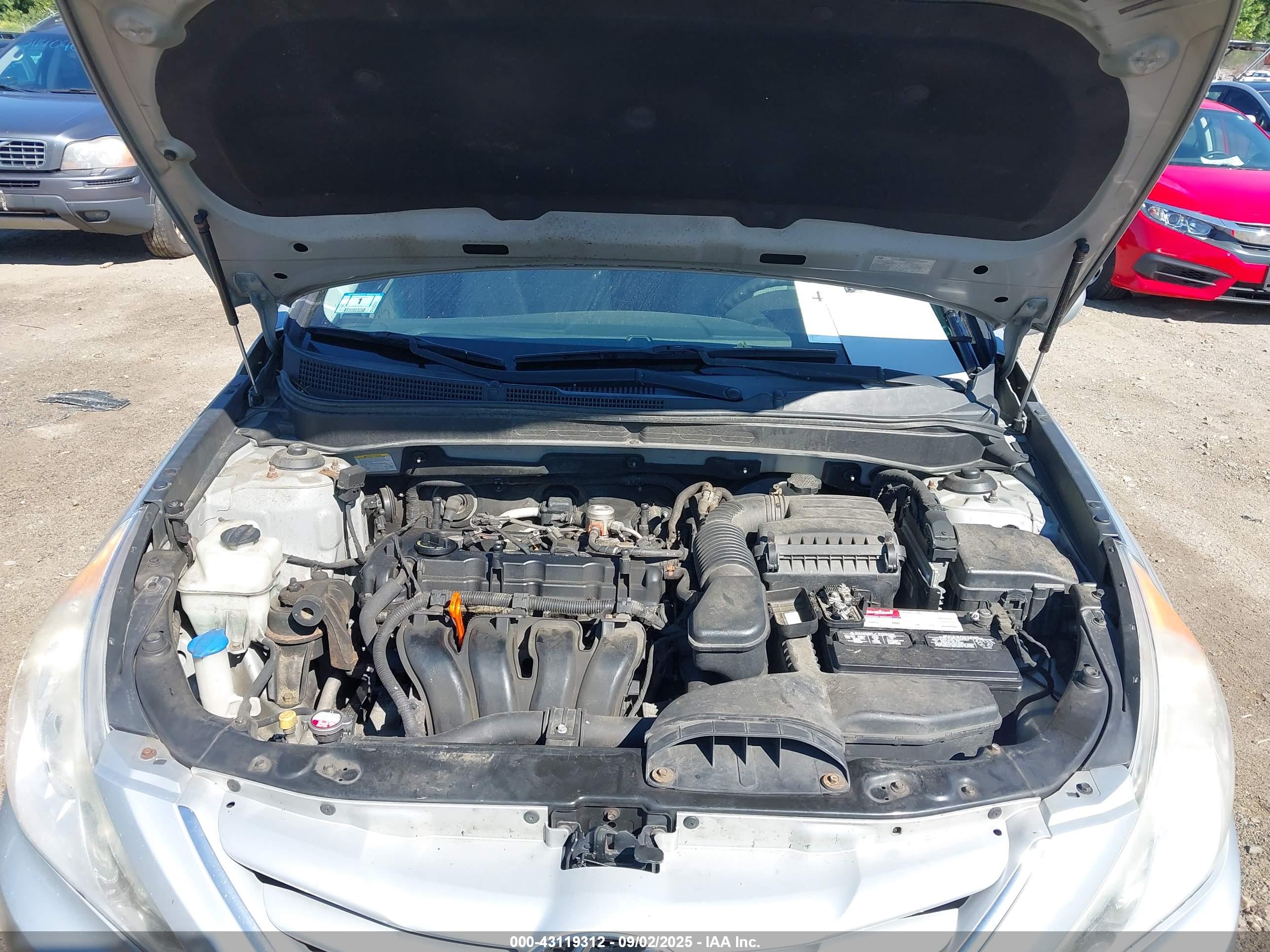 HYUNDAI SONATA image 10