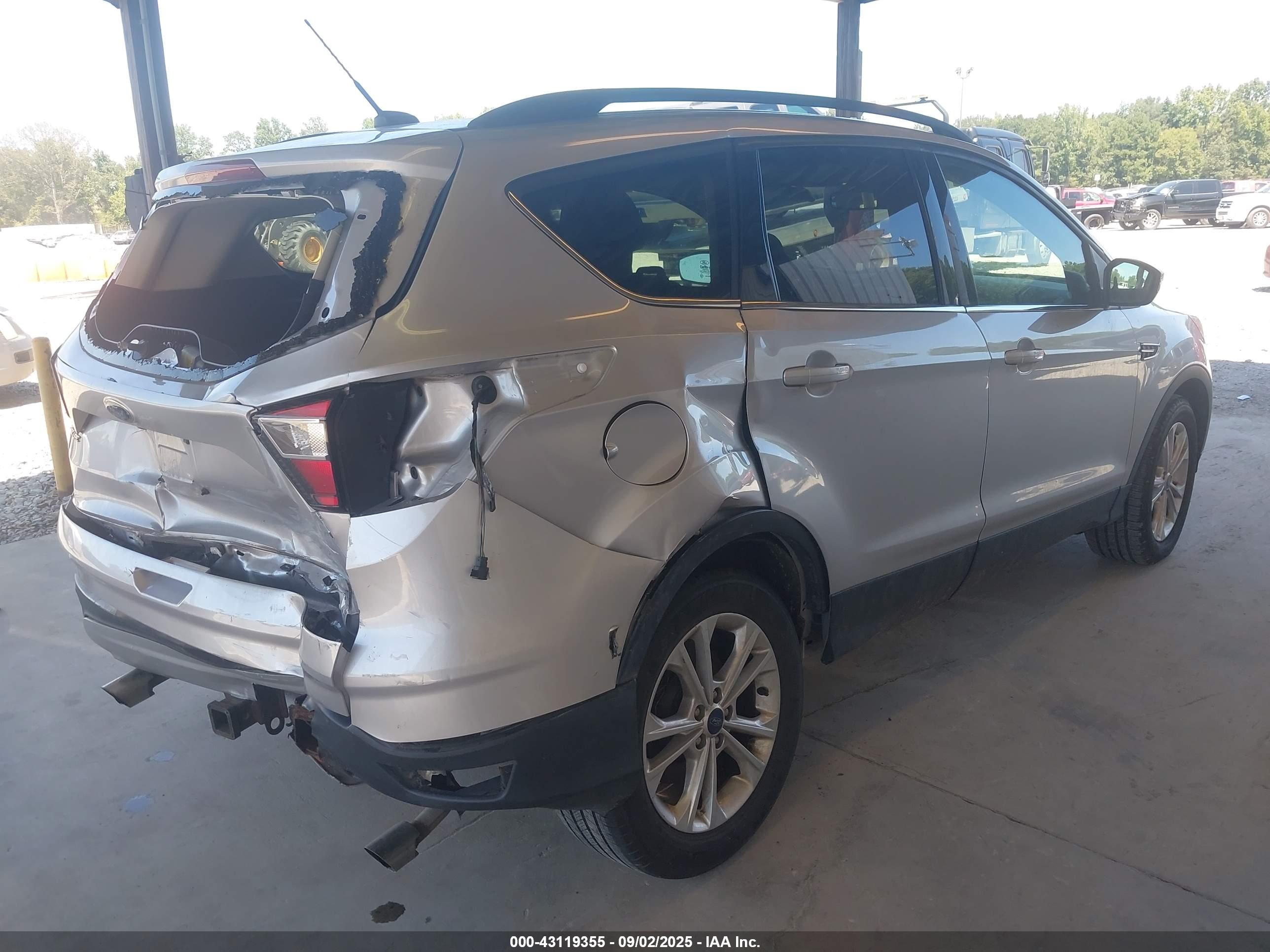 FORD ESCAPE image 4