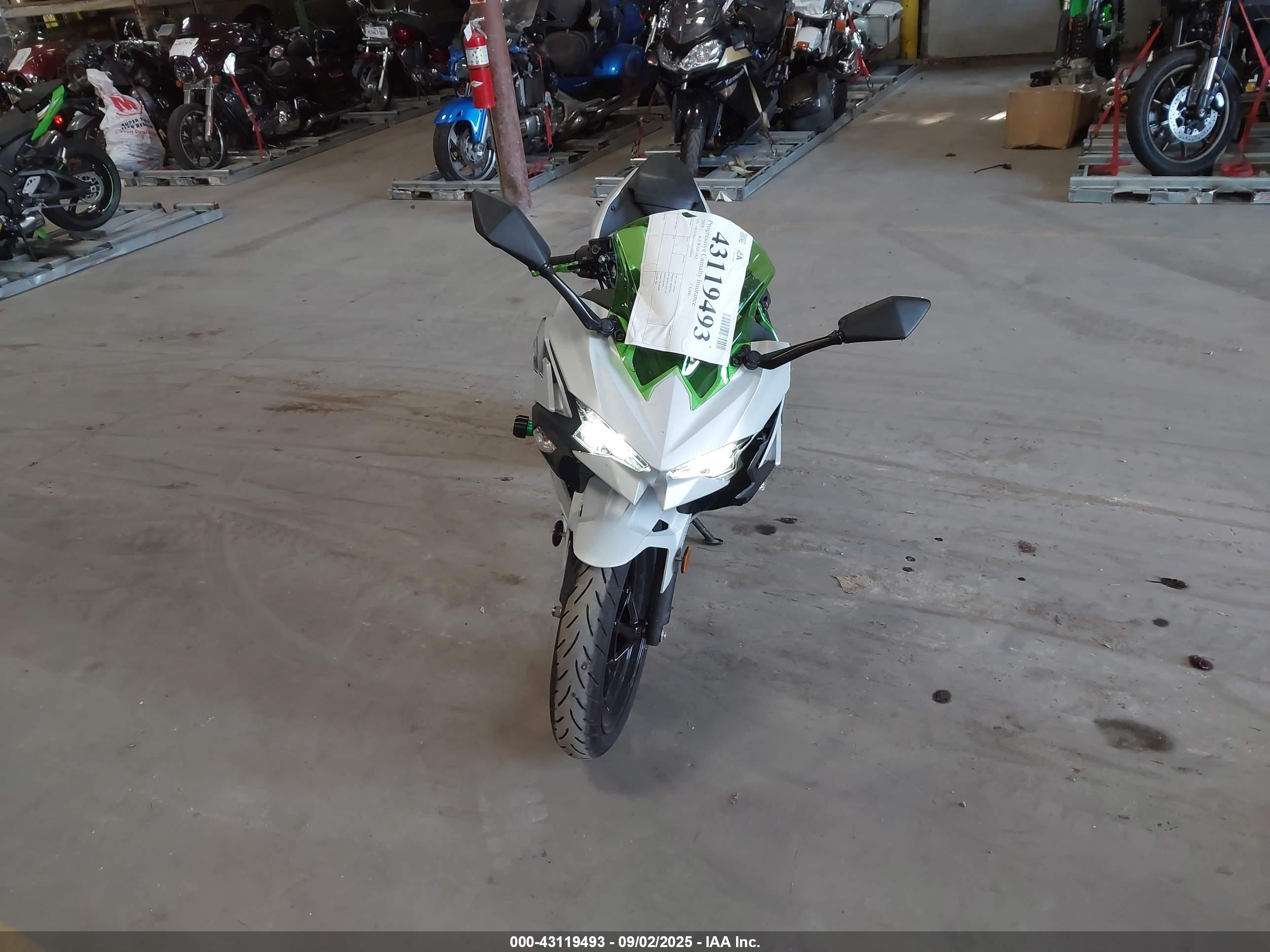 KAWASAKI EX500 image 5