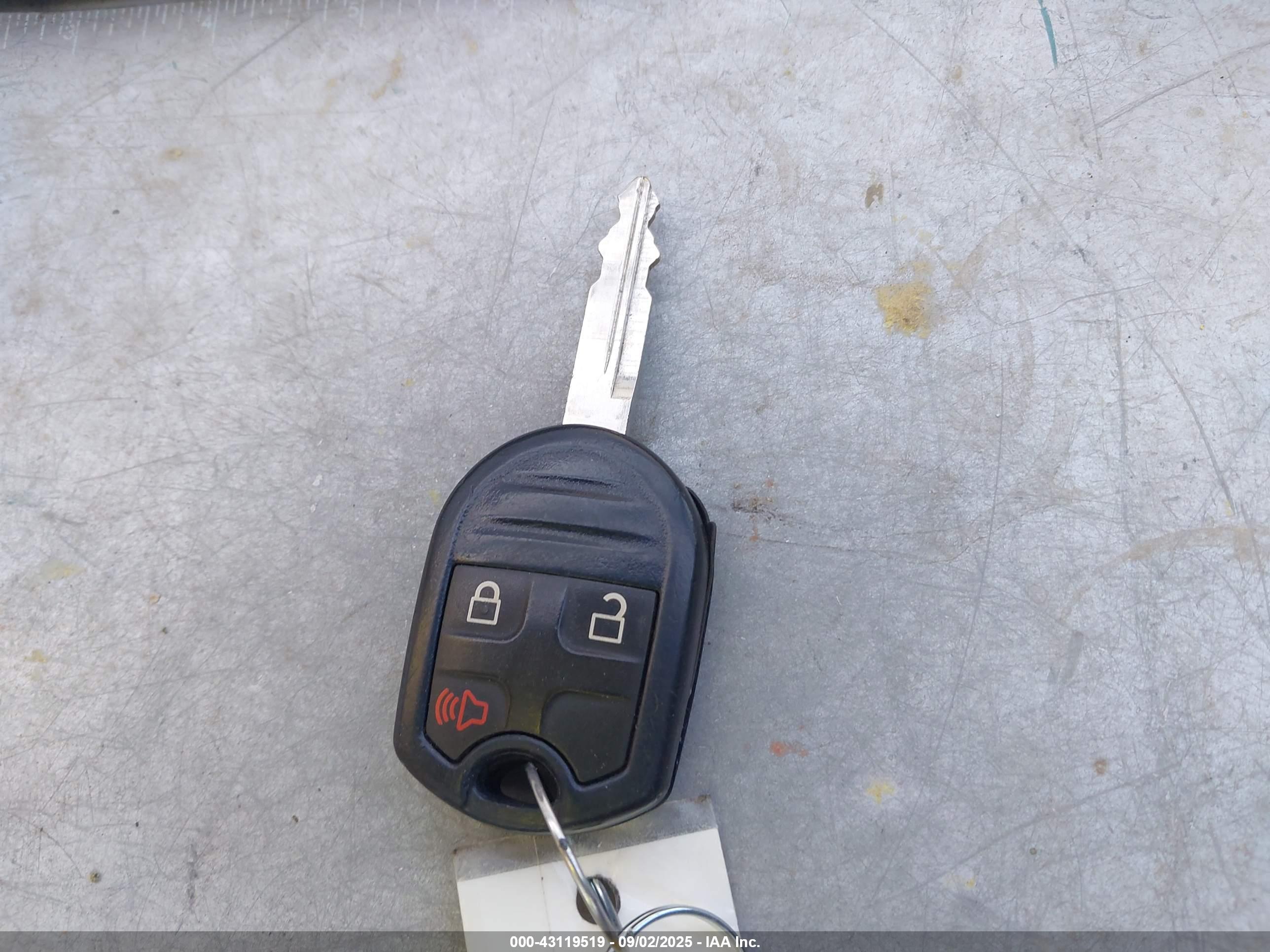 FORD EXPLORER image 11