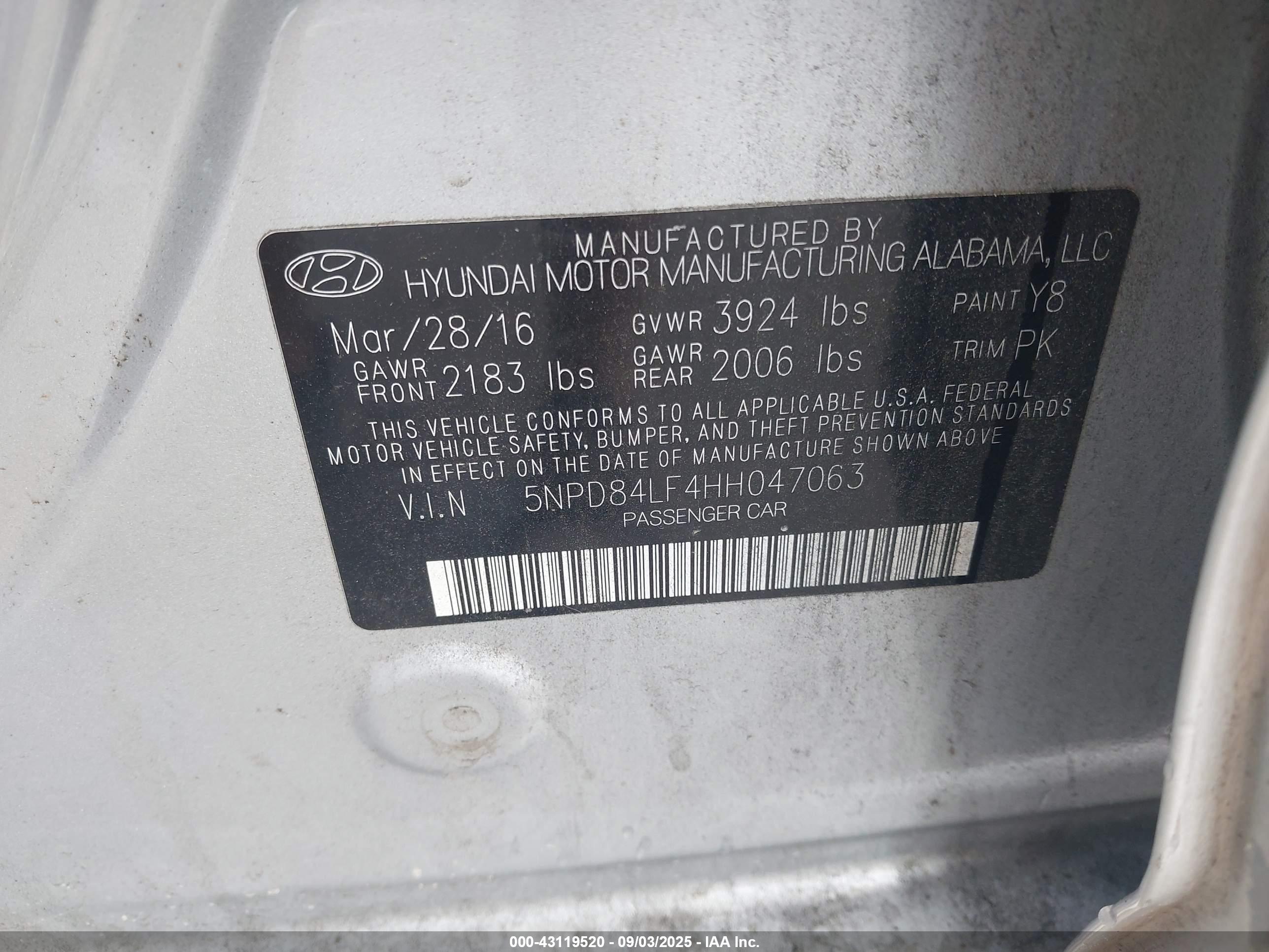 HYUNDAI ELANTRA image 9