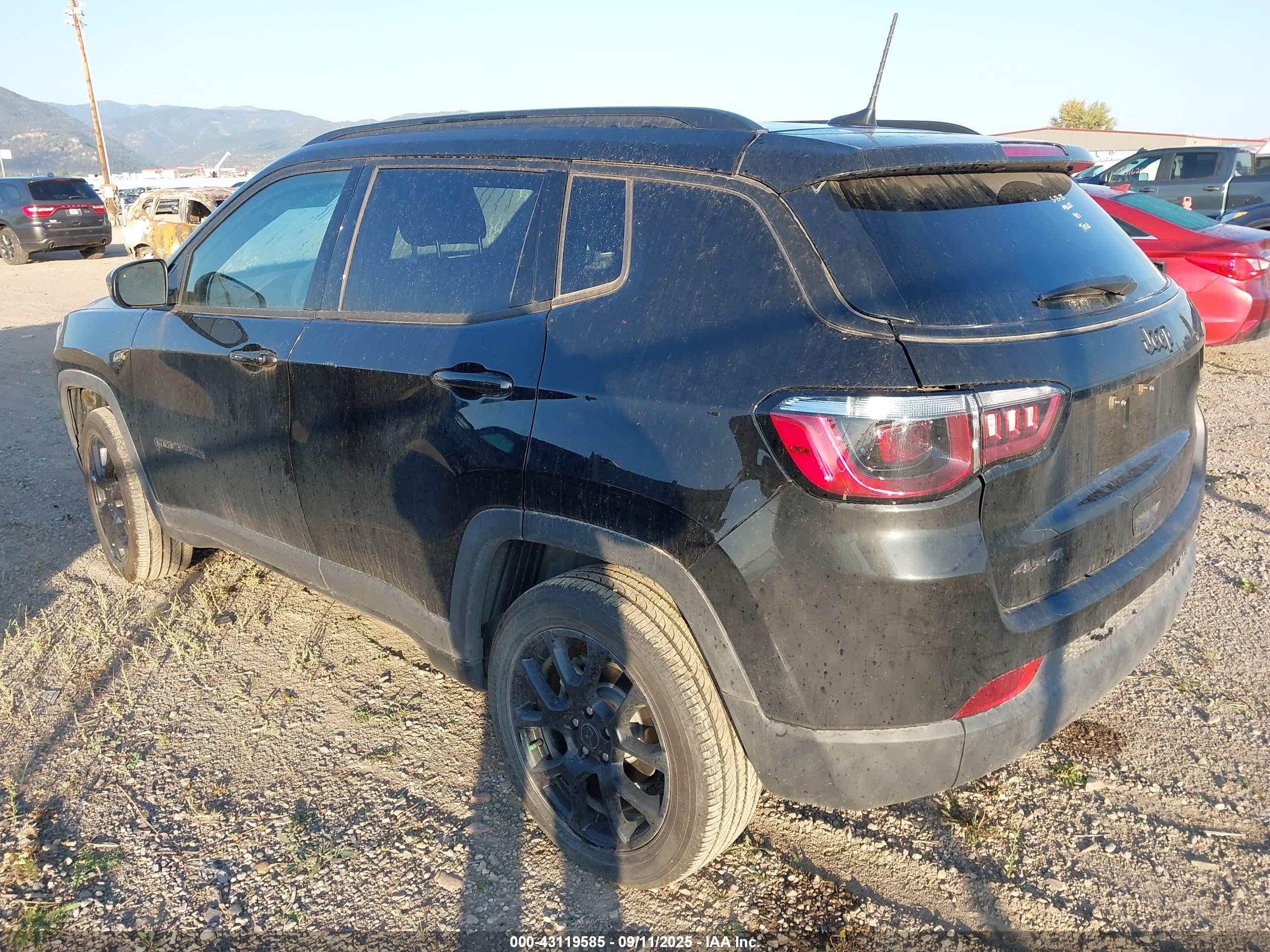 JEEP COMPASS image 3