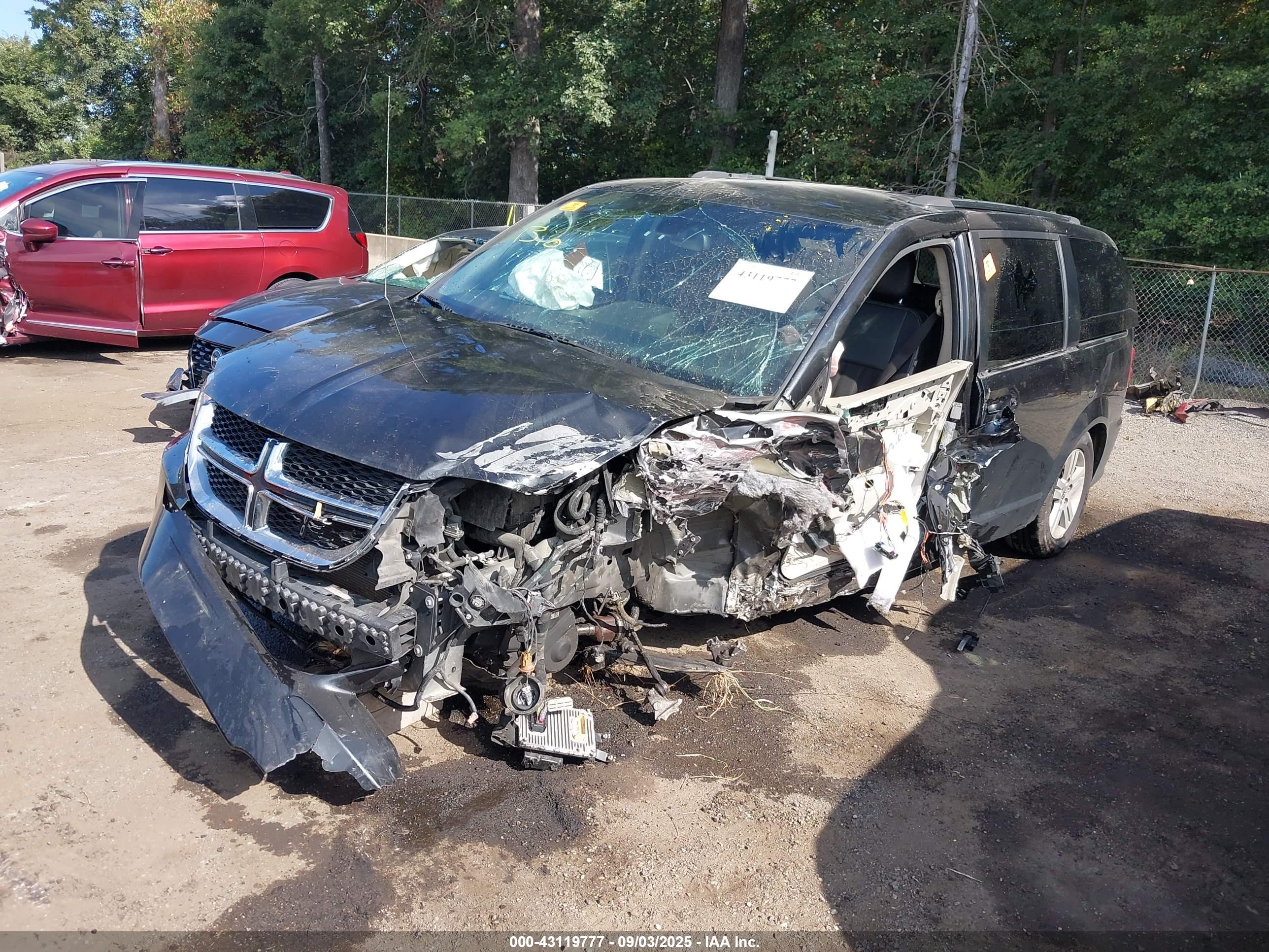 DODGE GRAND image 2