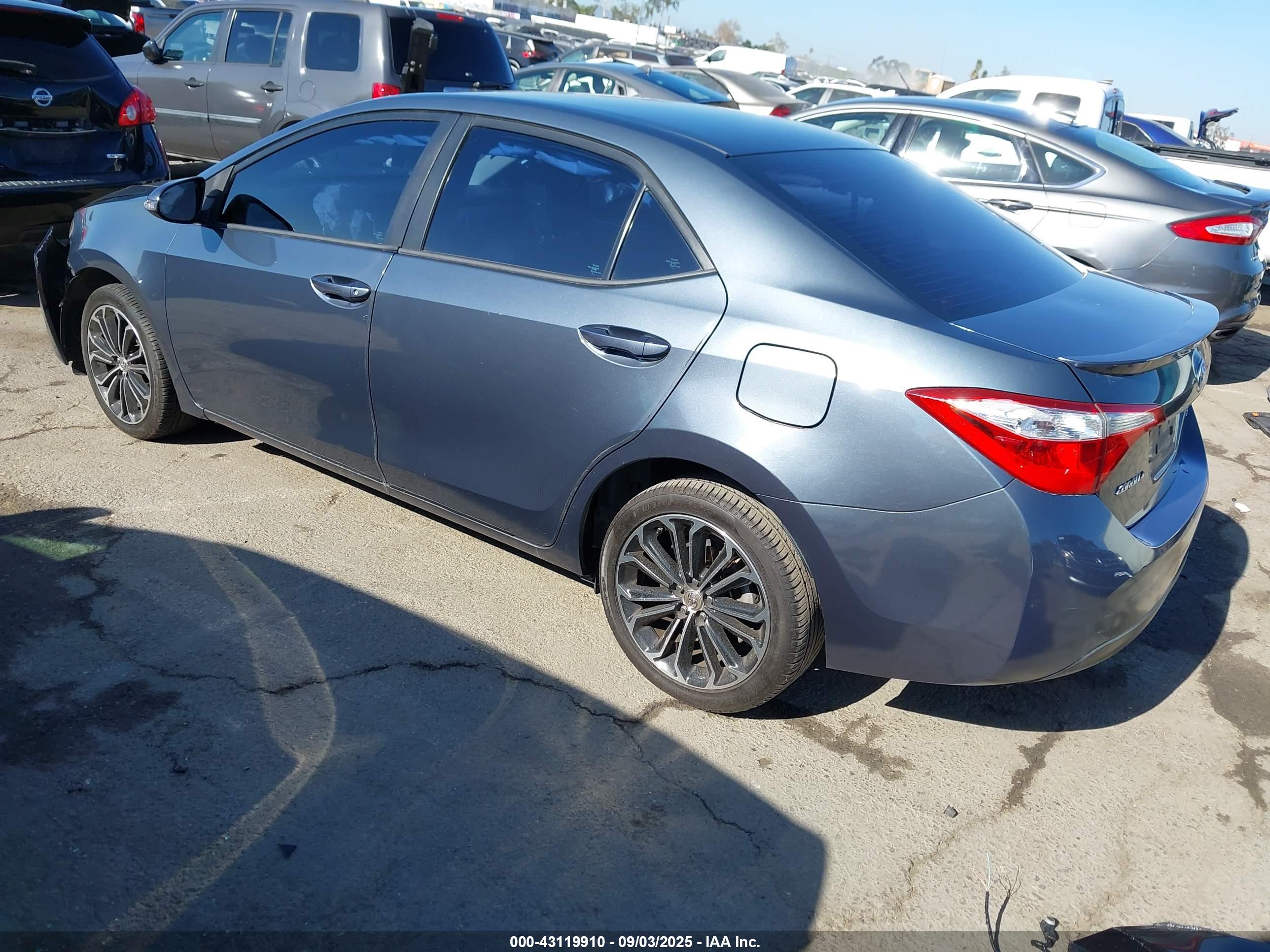 TOYOTA COROLLA image 3
