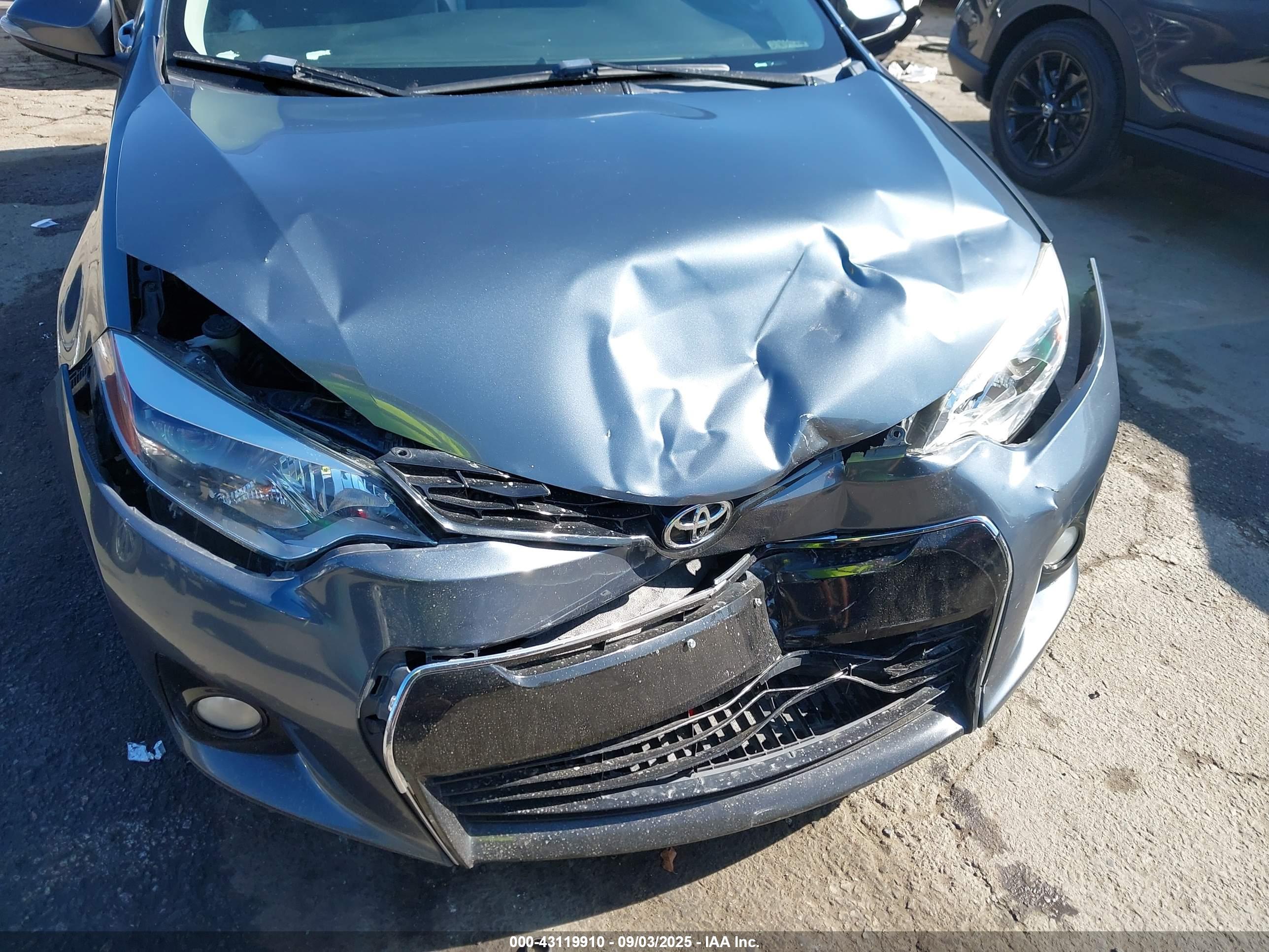 TOYOTA COROLLA image 6