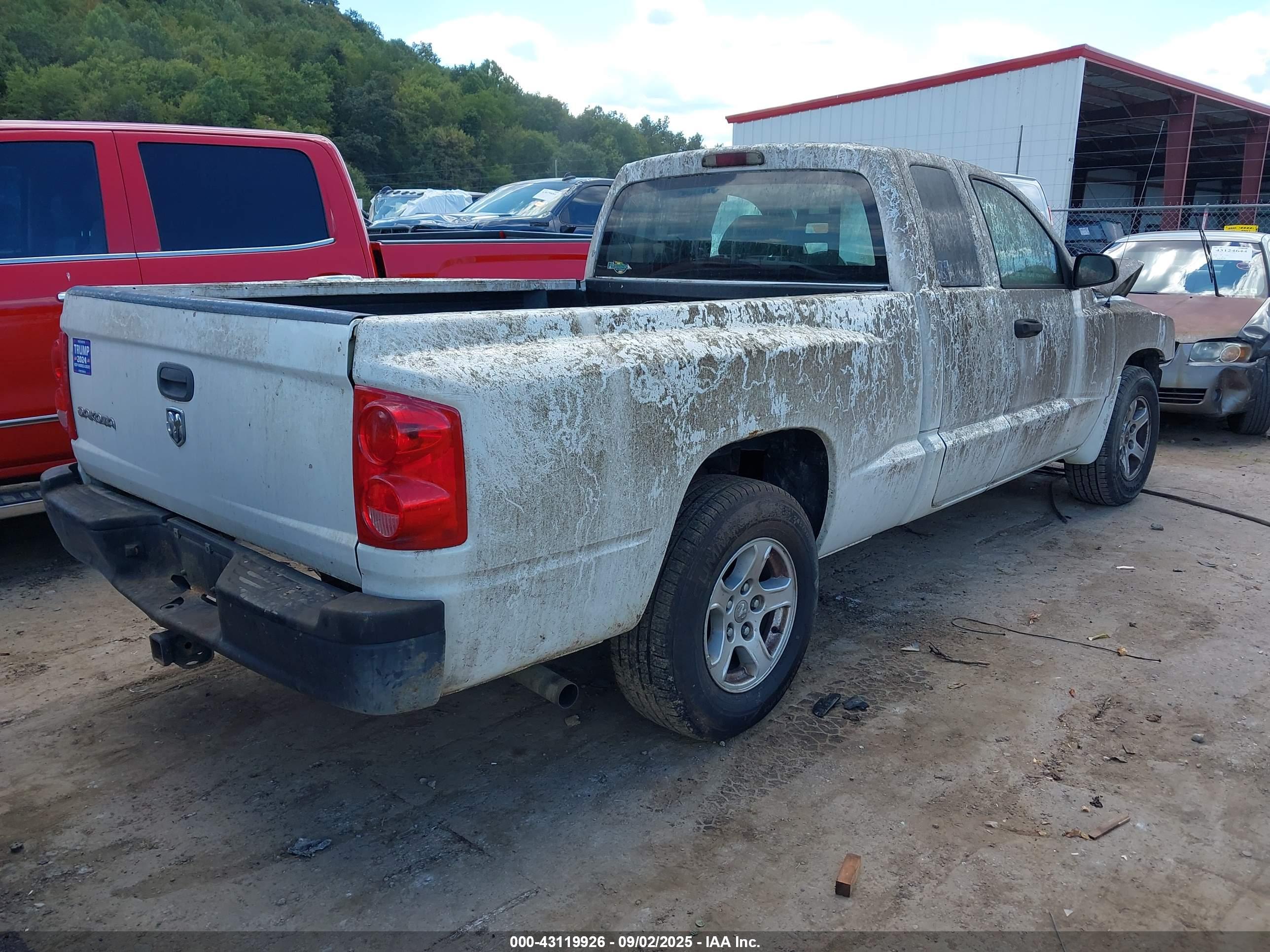 DODGE DAKOTA image 4