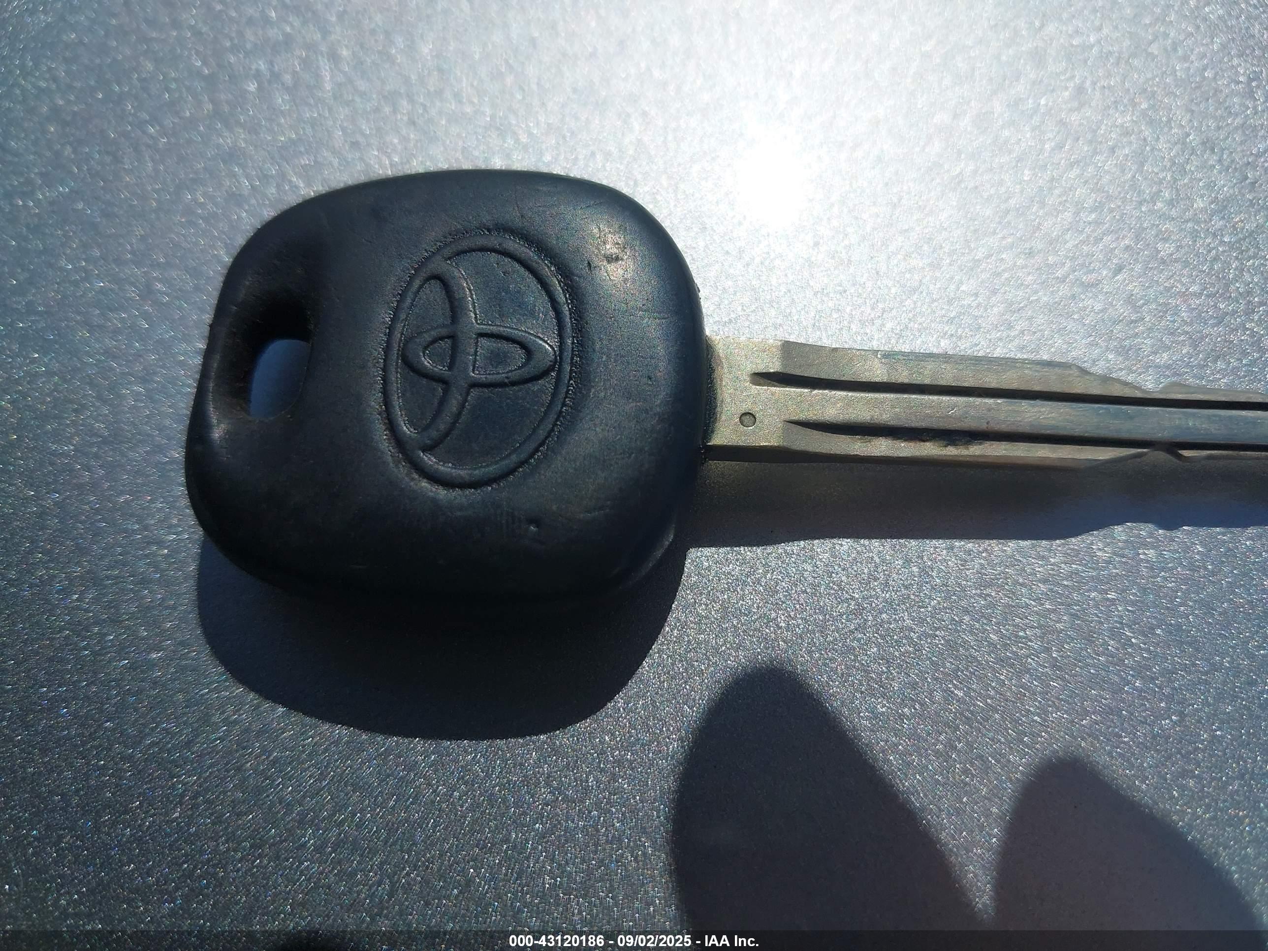 TOYOTA 4RUNNER image 11