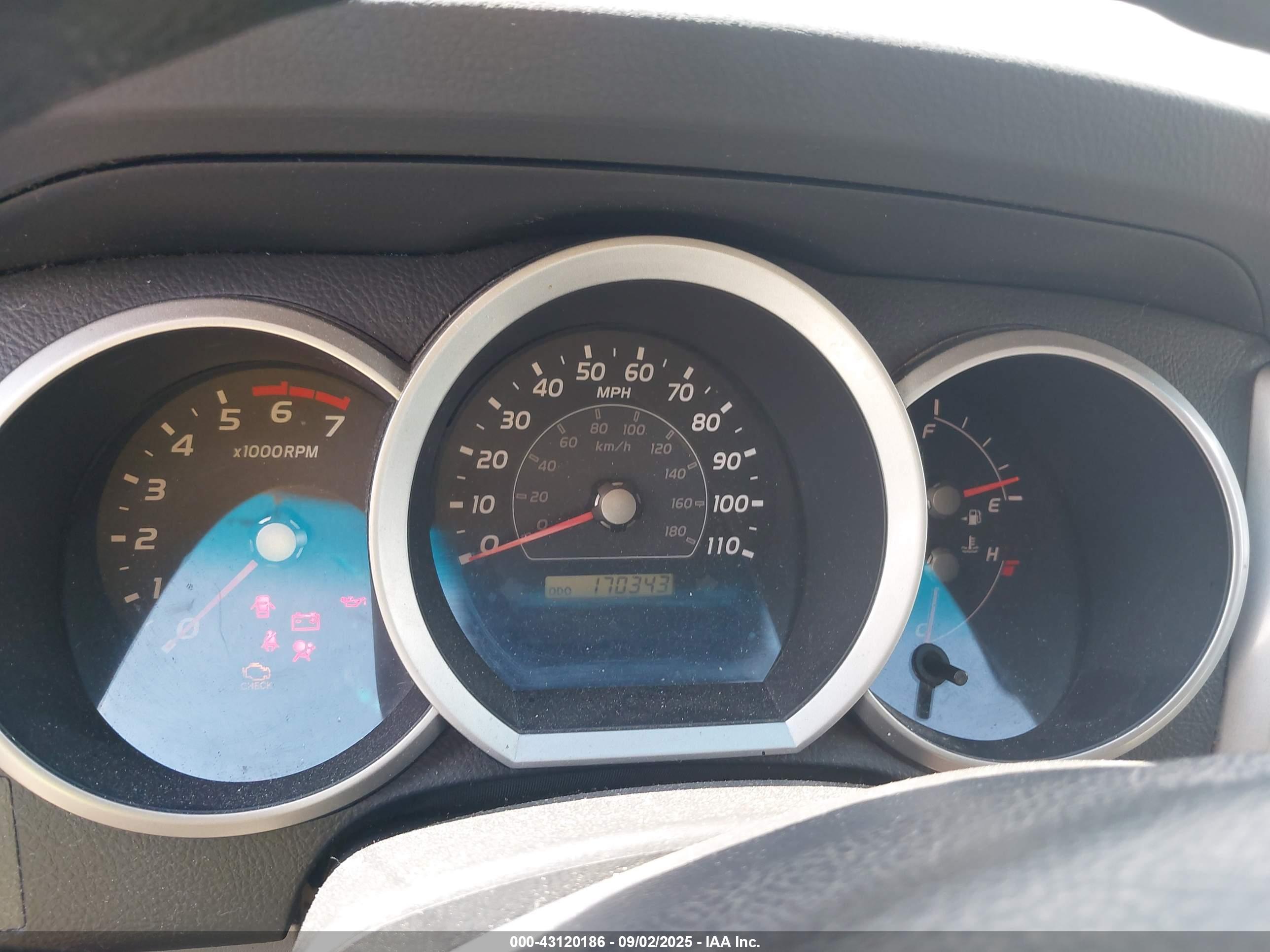 TOYOTA 4RUNNER image 7