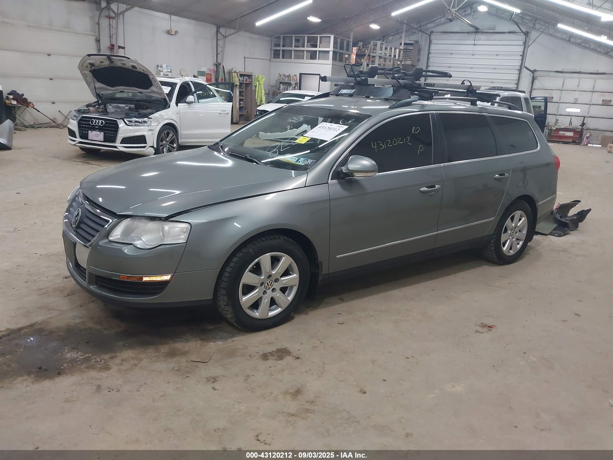 VOLKSWAGEN PASSAT image 2