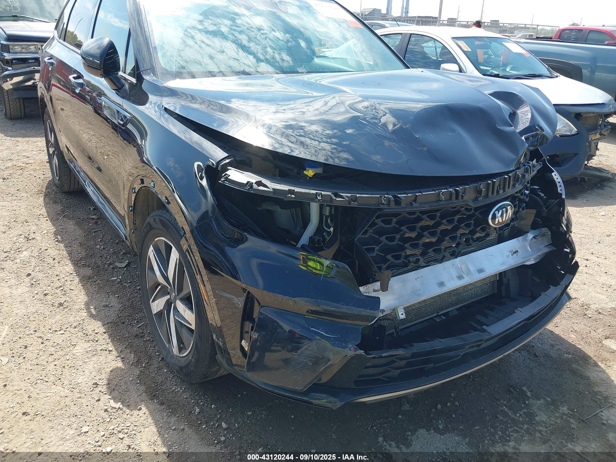 KIA SORENTO image 6