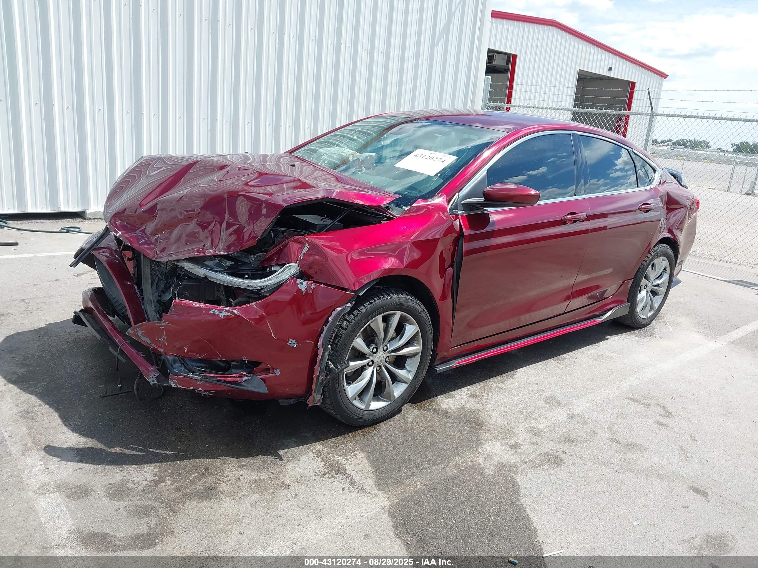 CHRYSLER 200 image 2