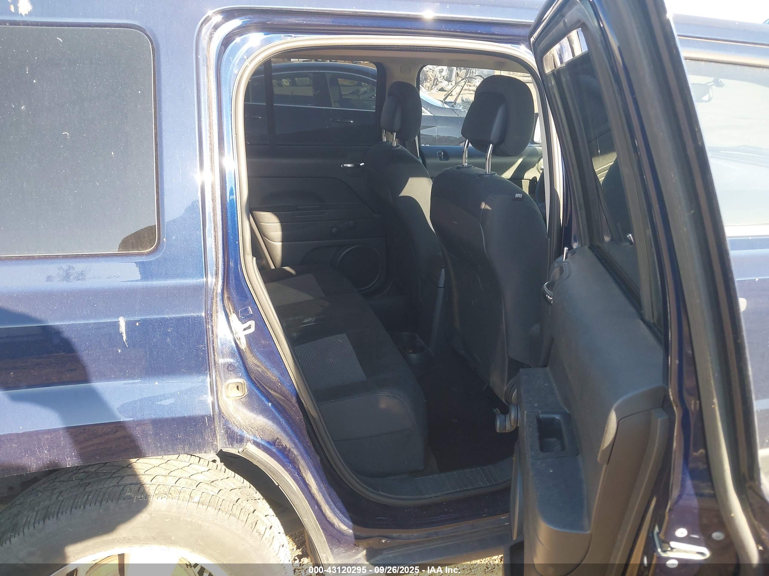 JEEP PATRIOT image 8