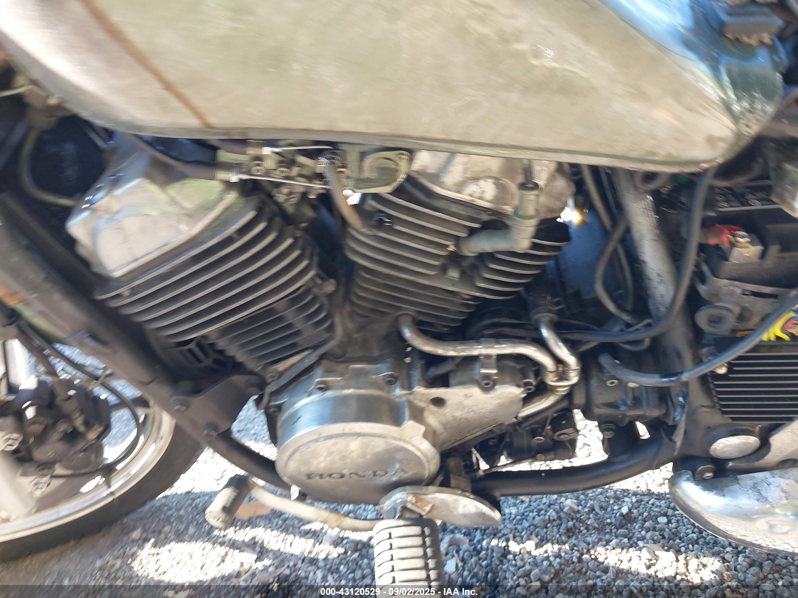 HONDA VT500 image 9