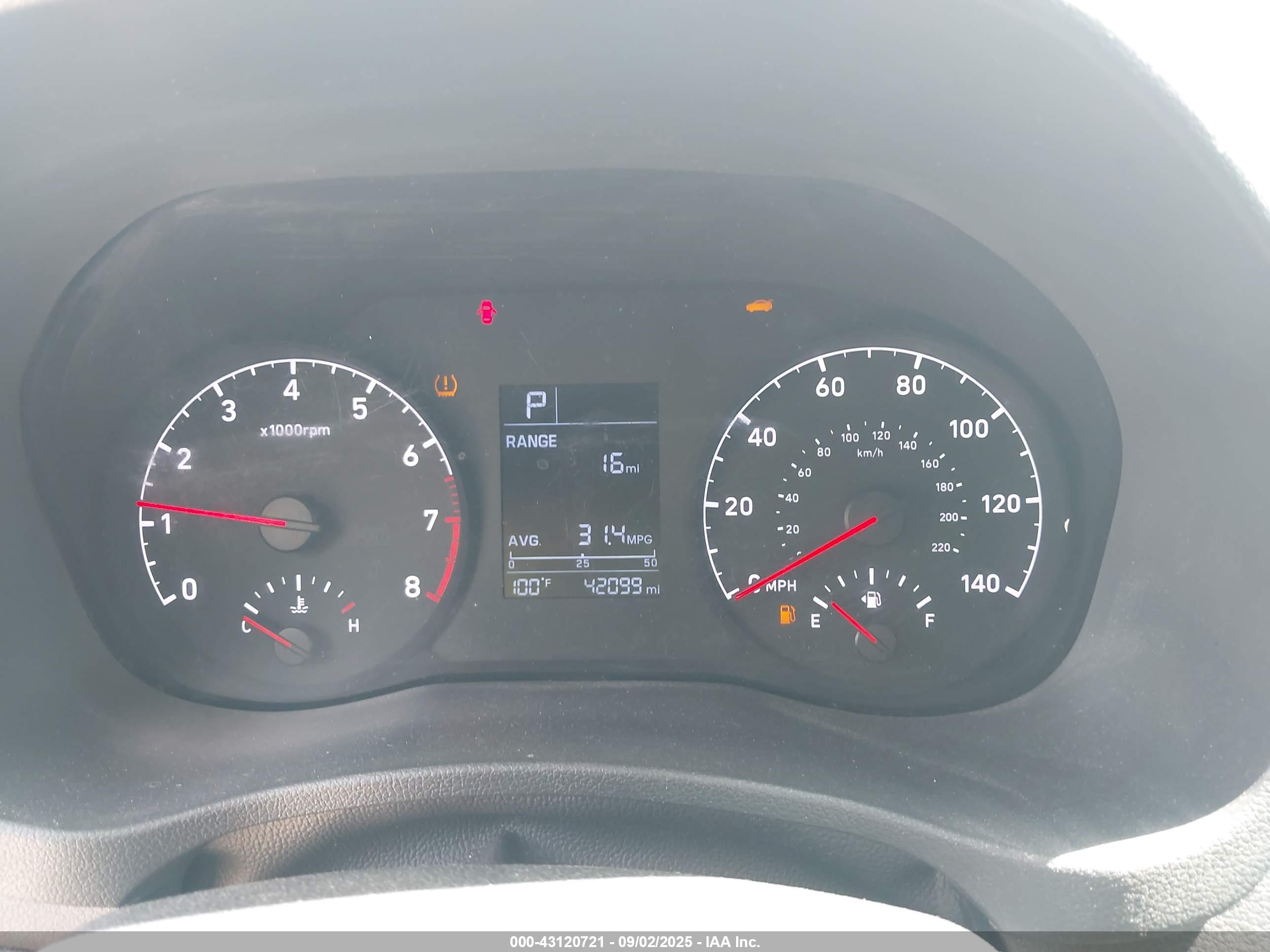 HYUNDAI ACCENT image 7