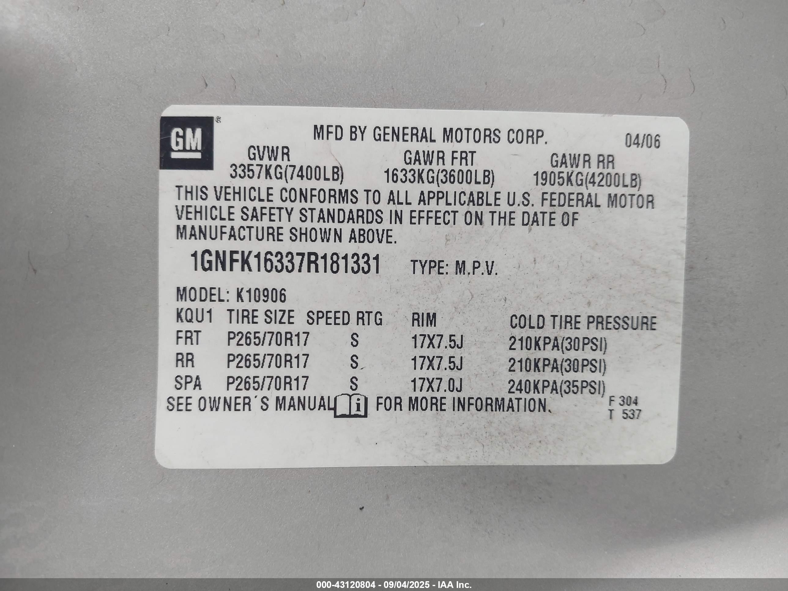CHEVROLET SUBURBAN image 9