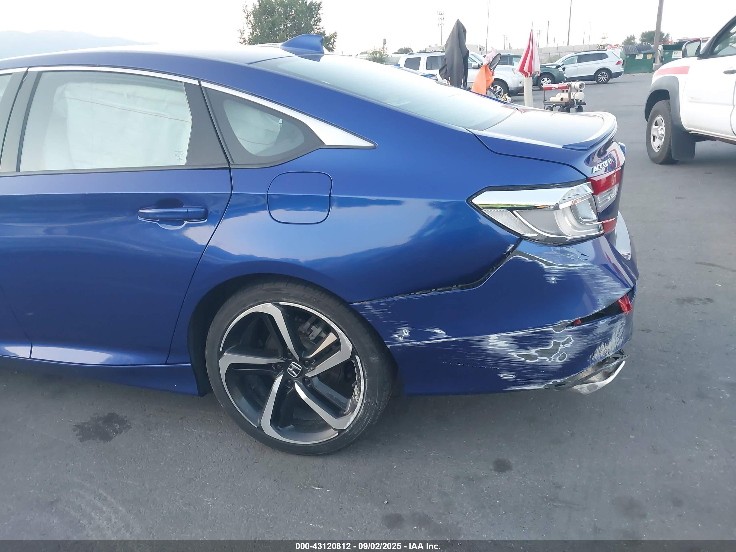 HONDA ACCORD image 6
