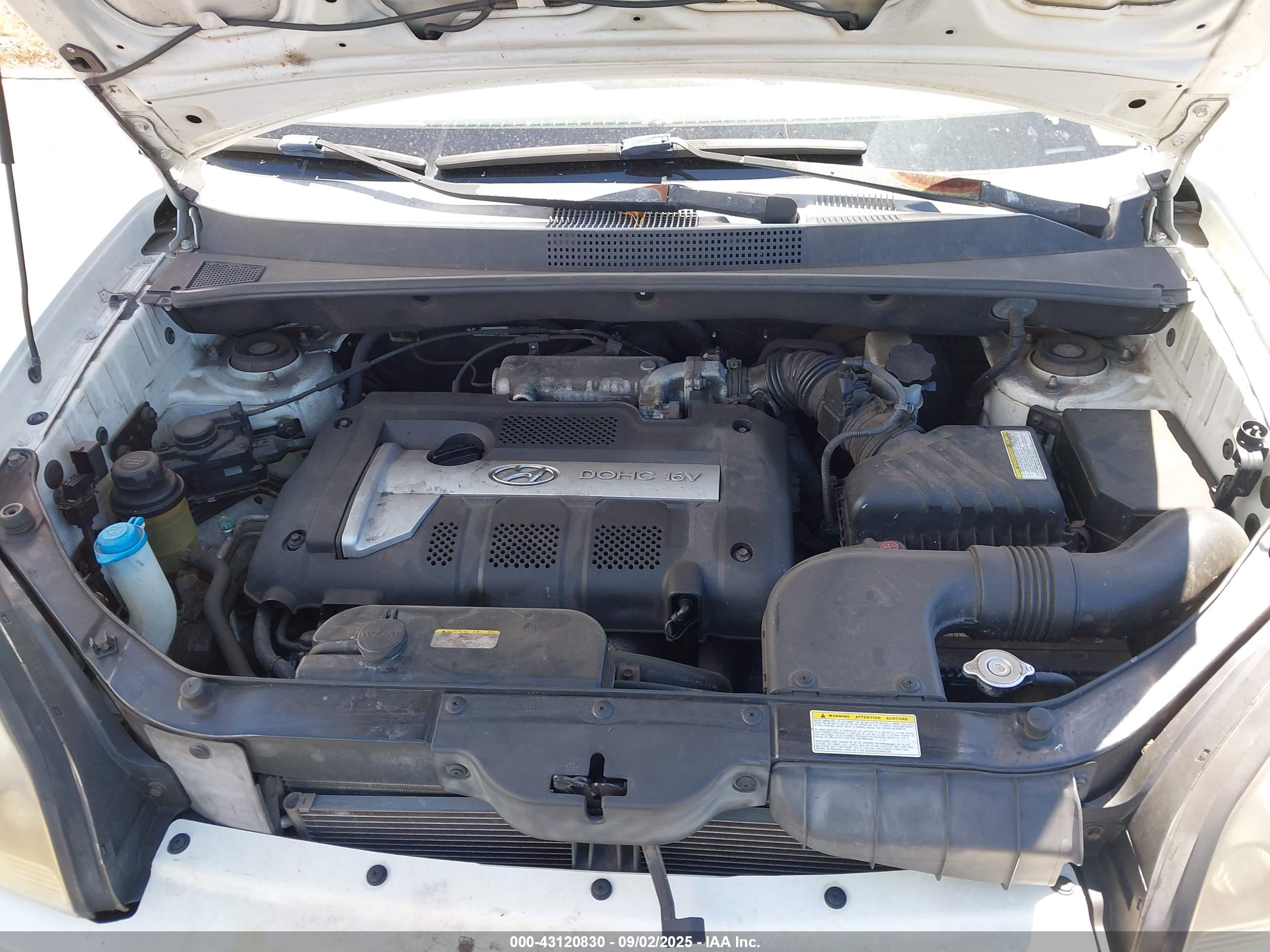 HYUNDAI TUCSON image 10