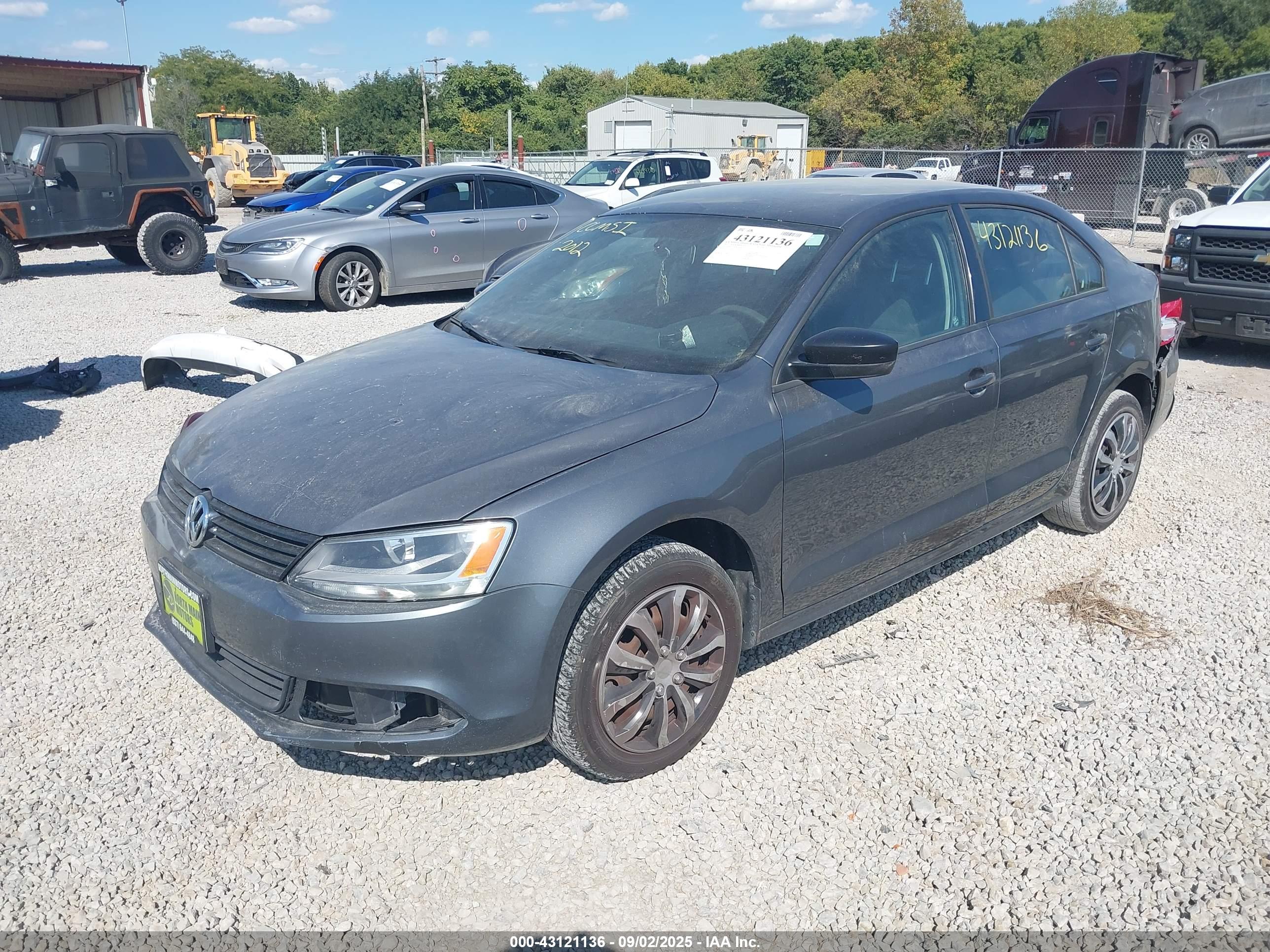 VOLKSWAGEN JETTA image 2