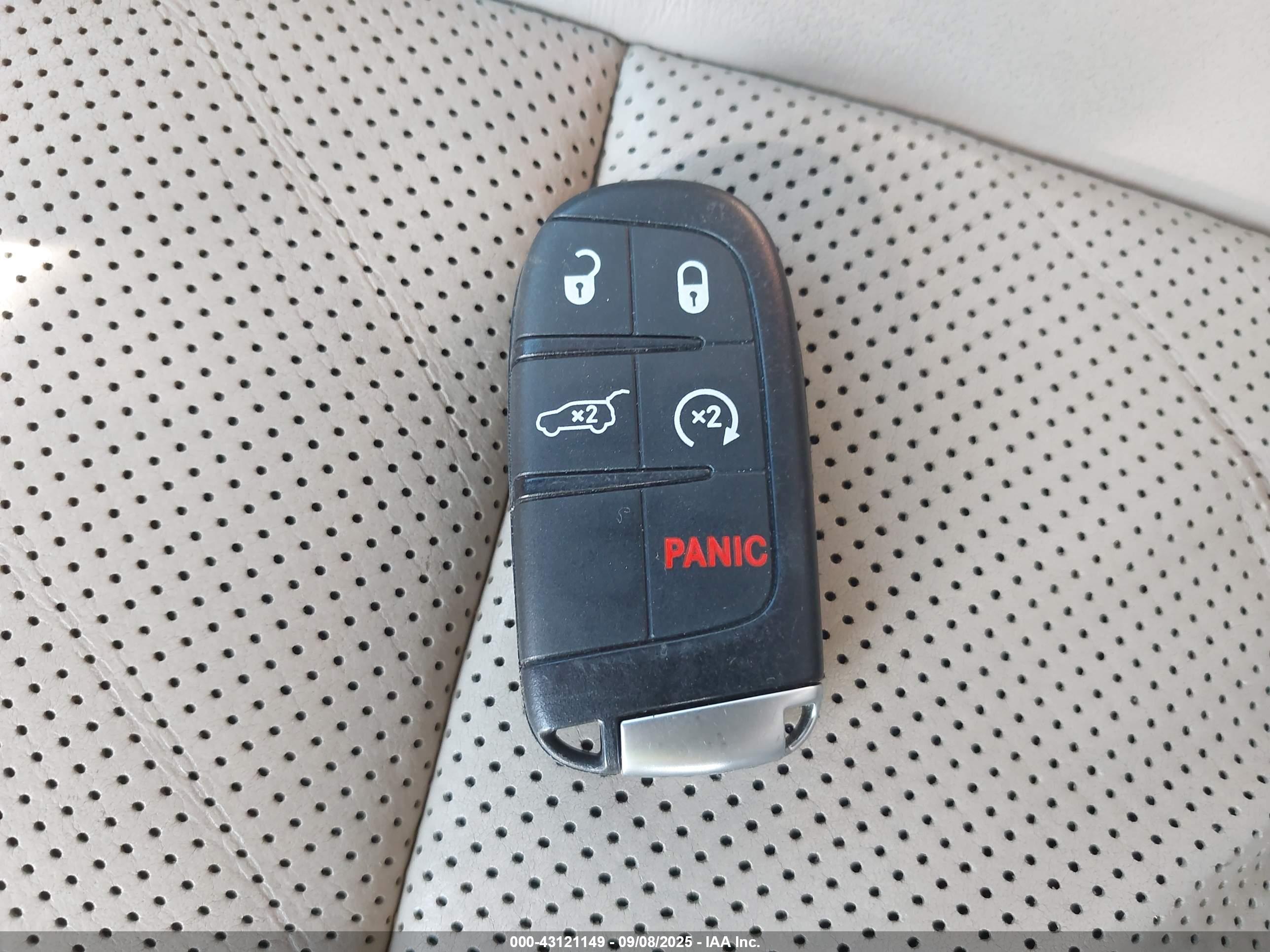 JEEP GRAND image 11