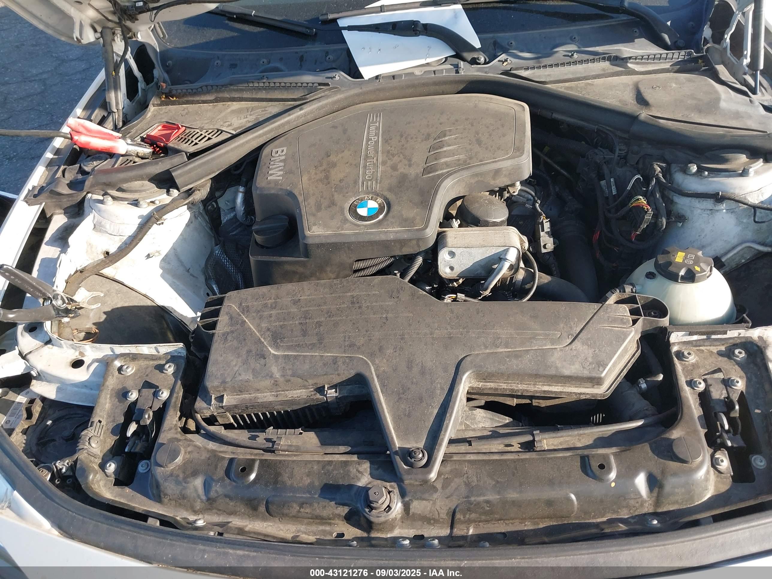 BMW 320I image 10