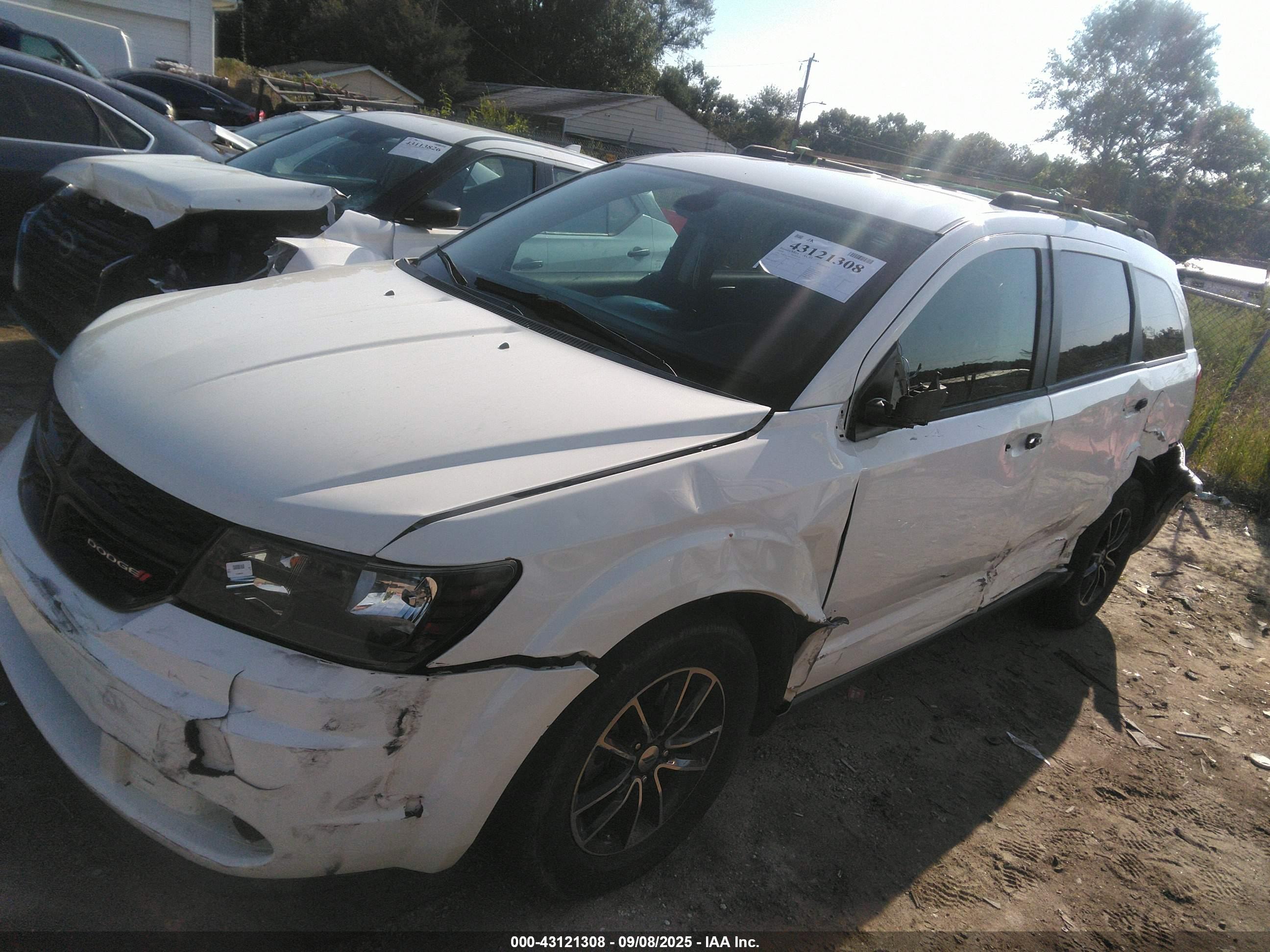 DODGE JOURNEY image 6
