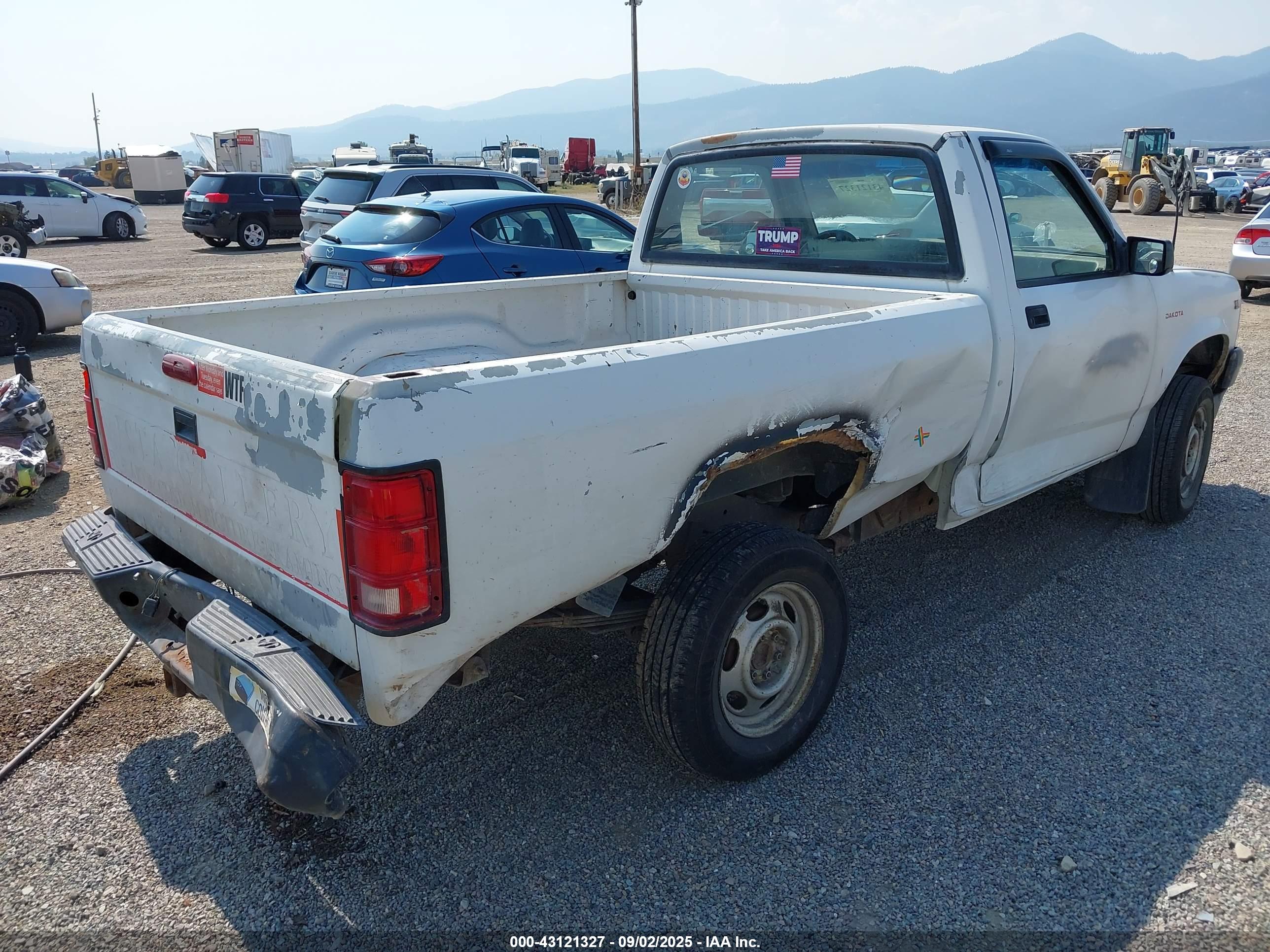 DODGE DAKOTA image 4