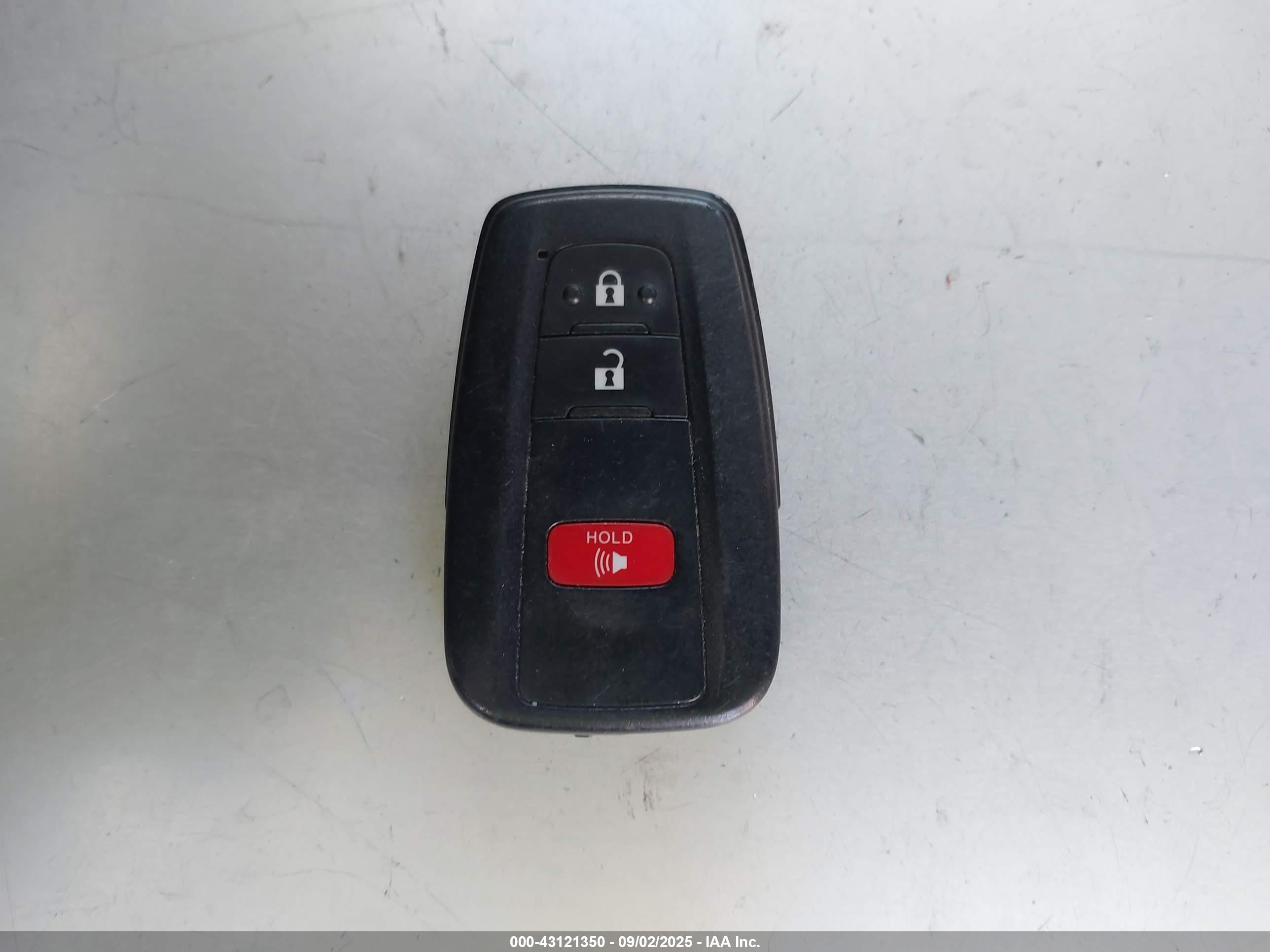 TOYOTA PRIUS image 11