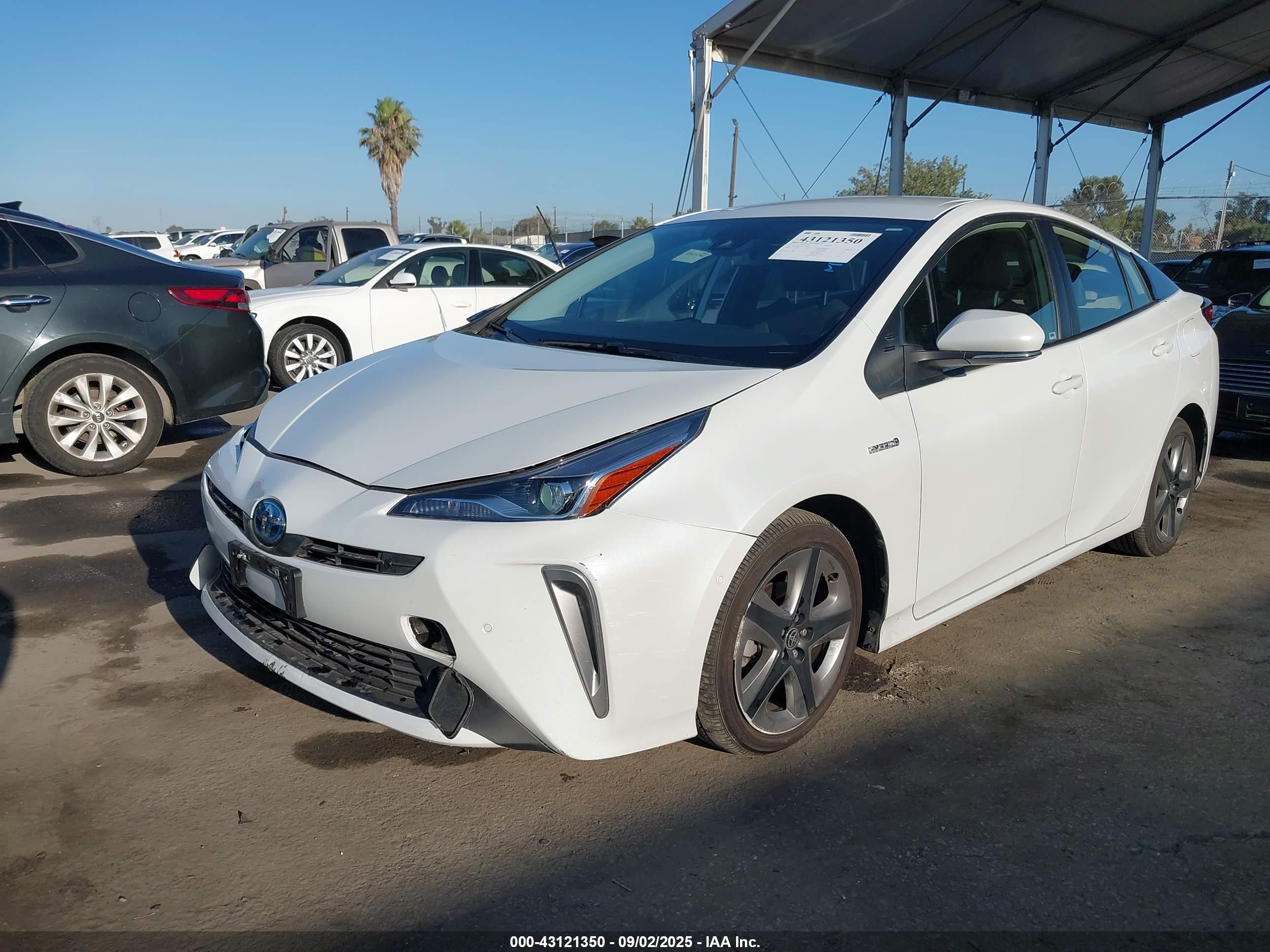 TOYOTA PRIUS image 2