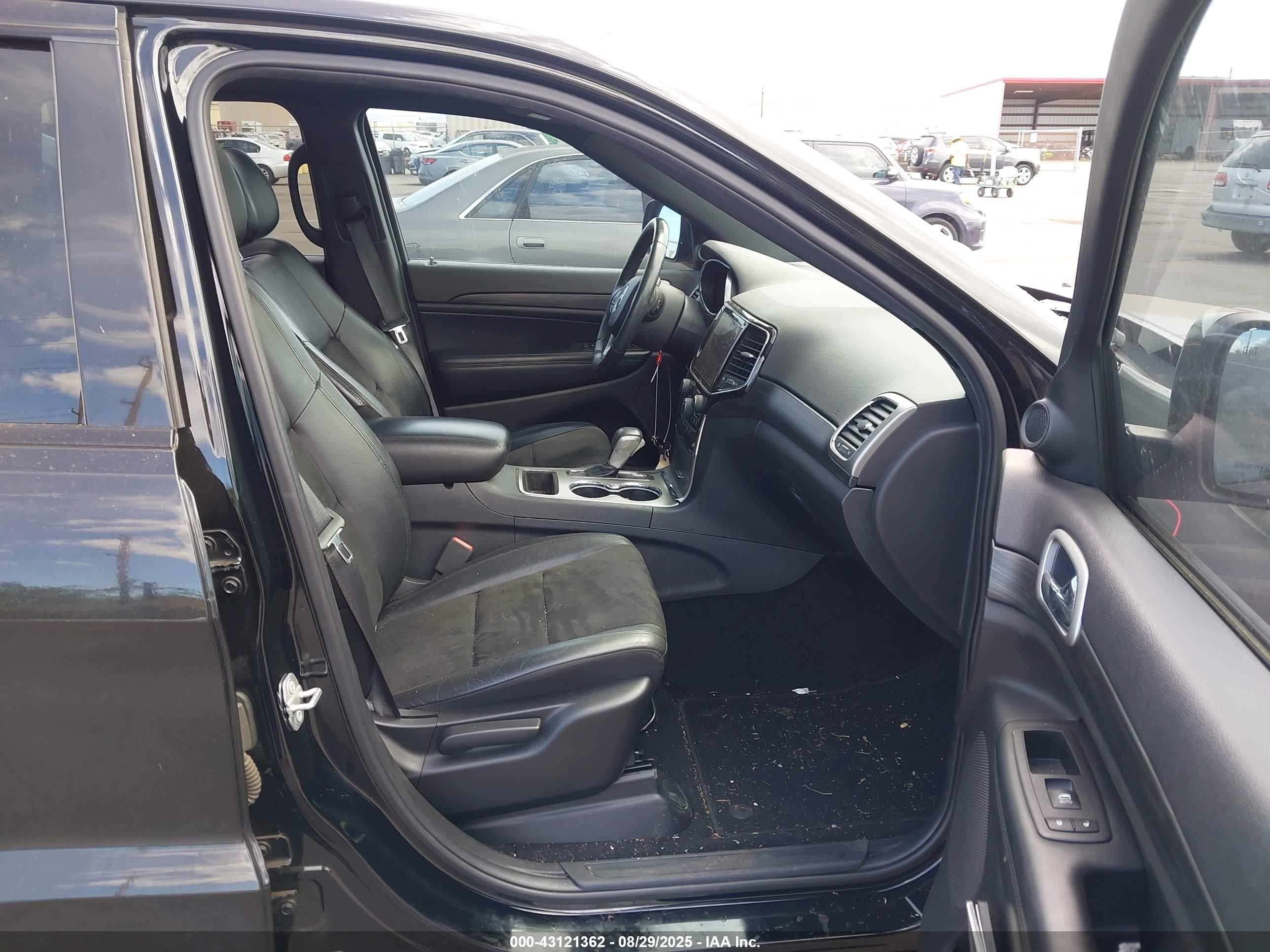 JEEP GRAND image 5