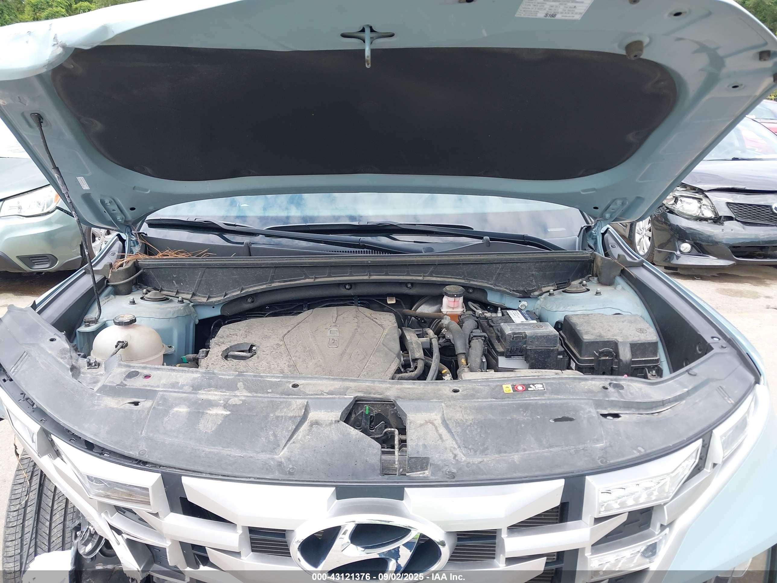 HYUNDAI SANTA image 10