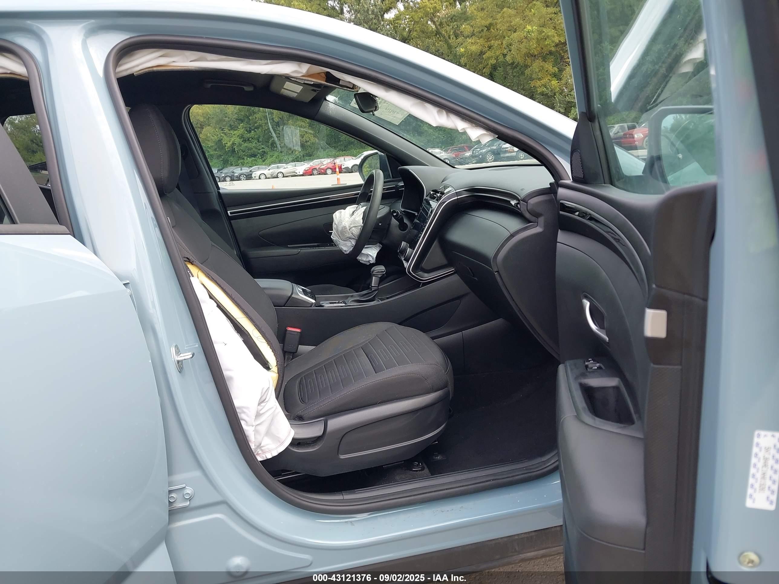 HYUNDAI SANTA image 5