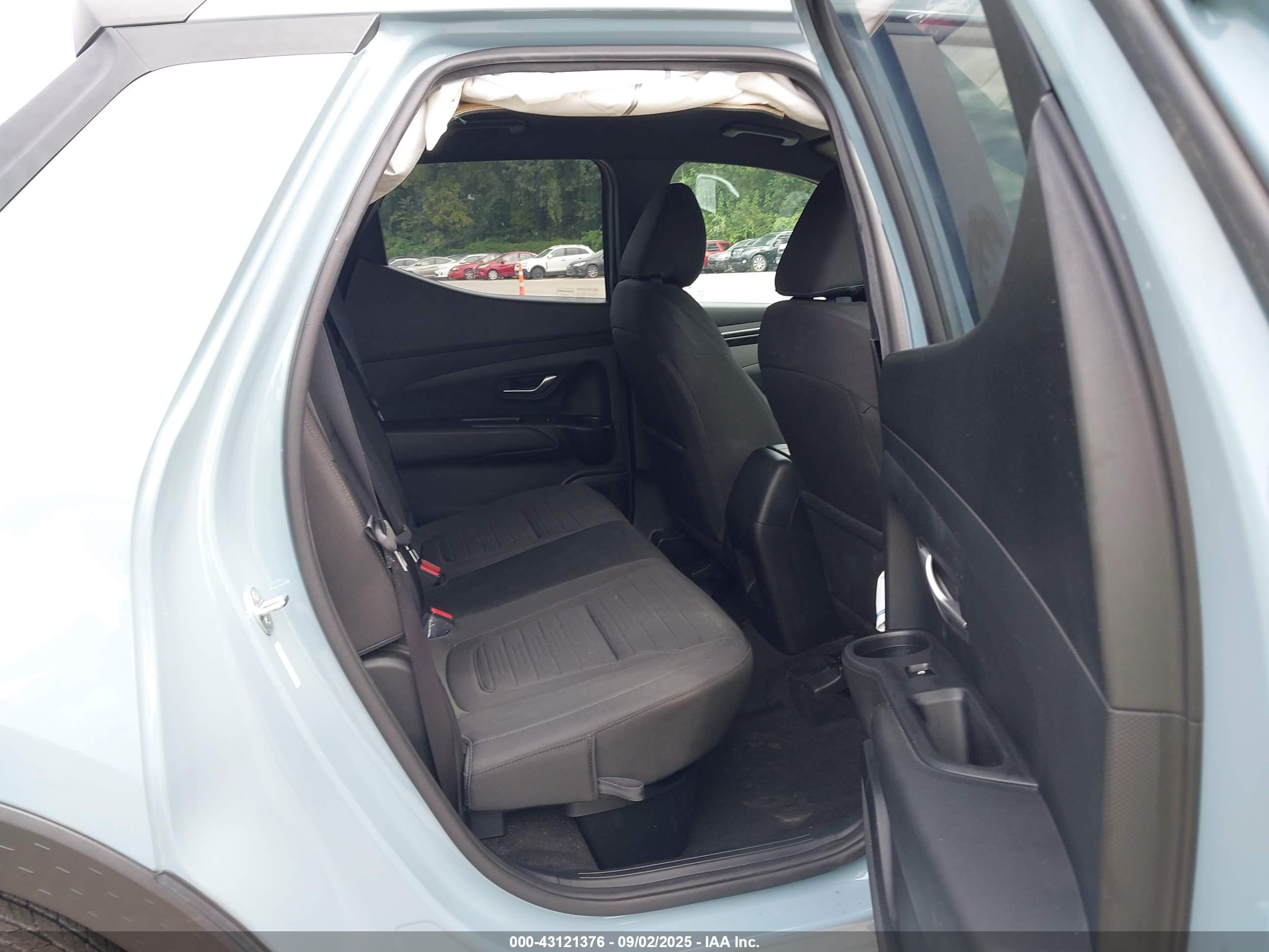 HYUNDAI SANTA image 8