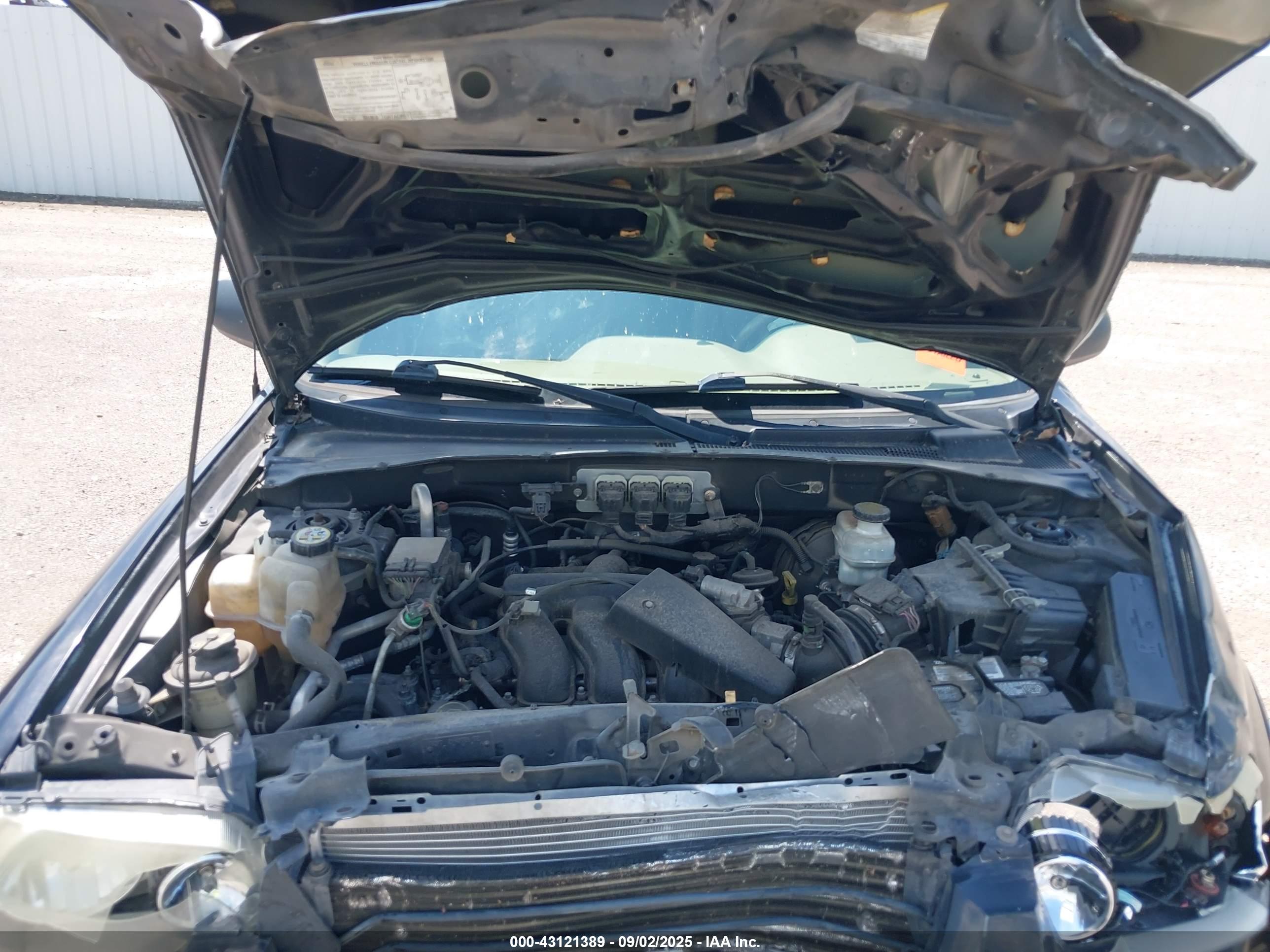 FORD ESCAPE image 10
