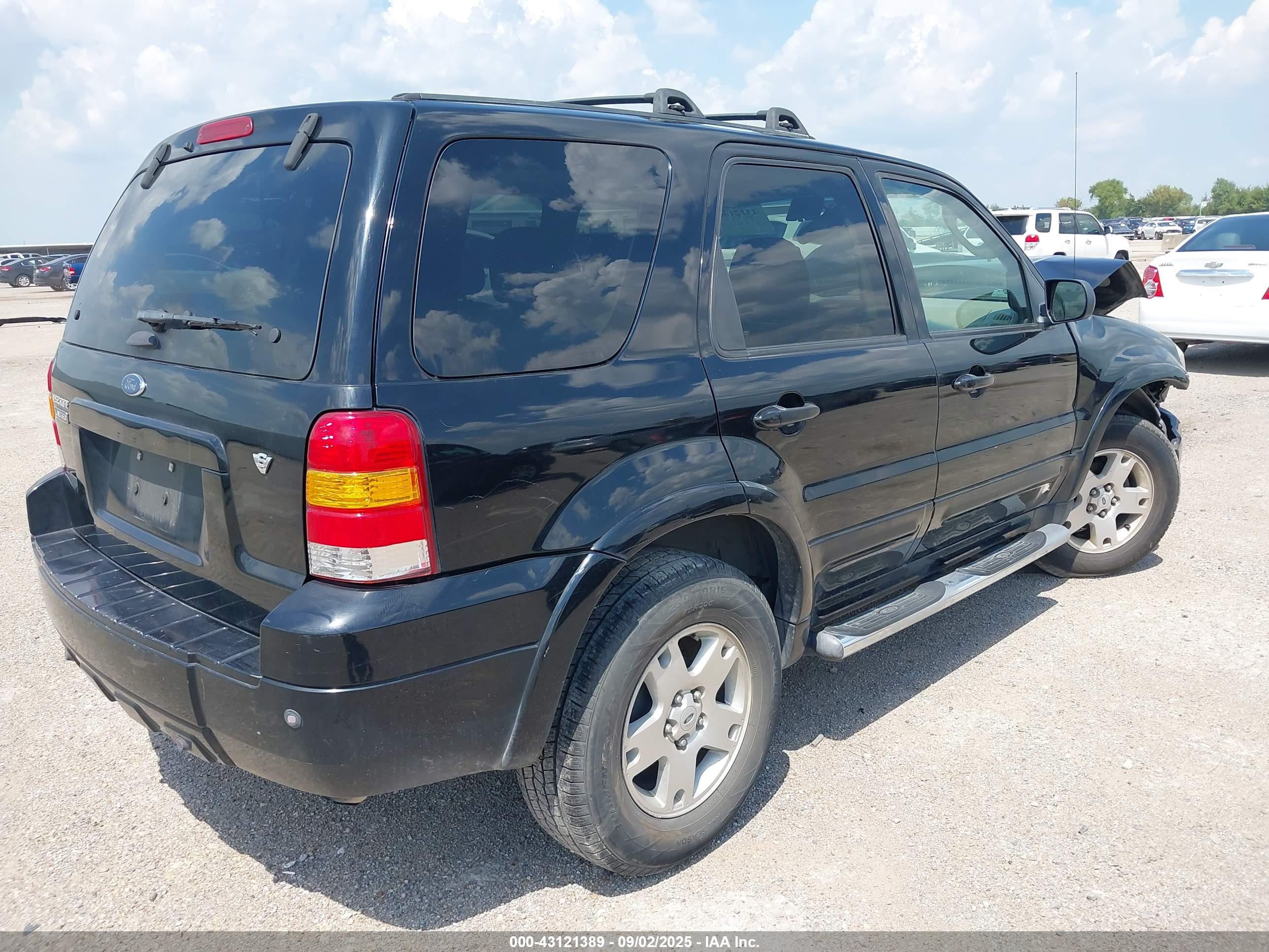FORD ESCAPE image 4