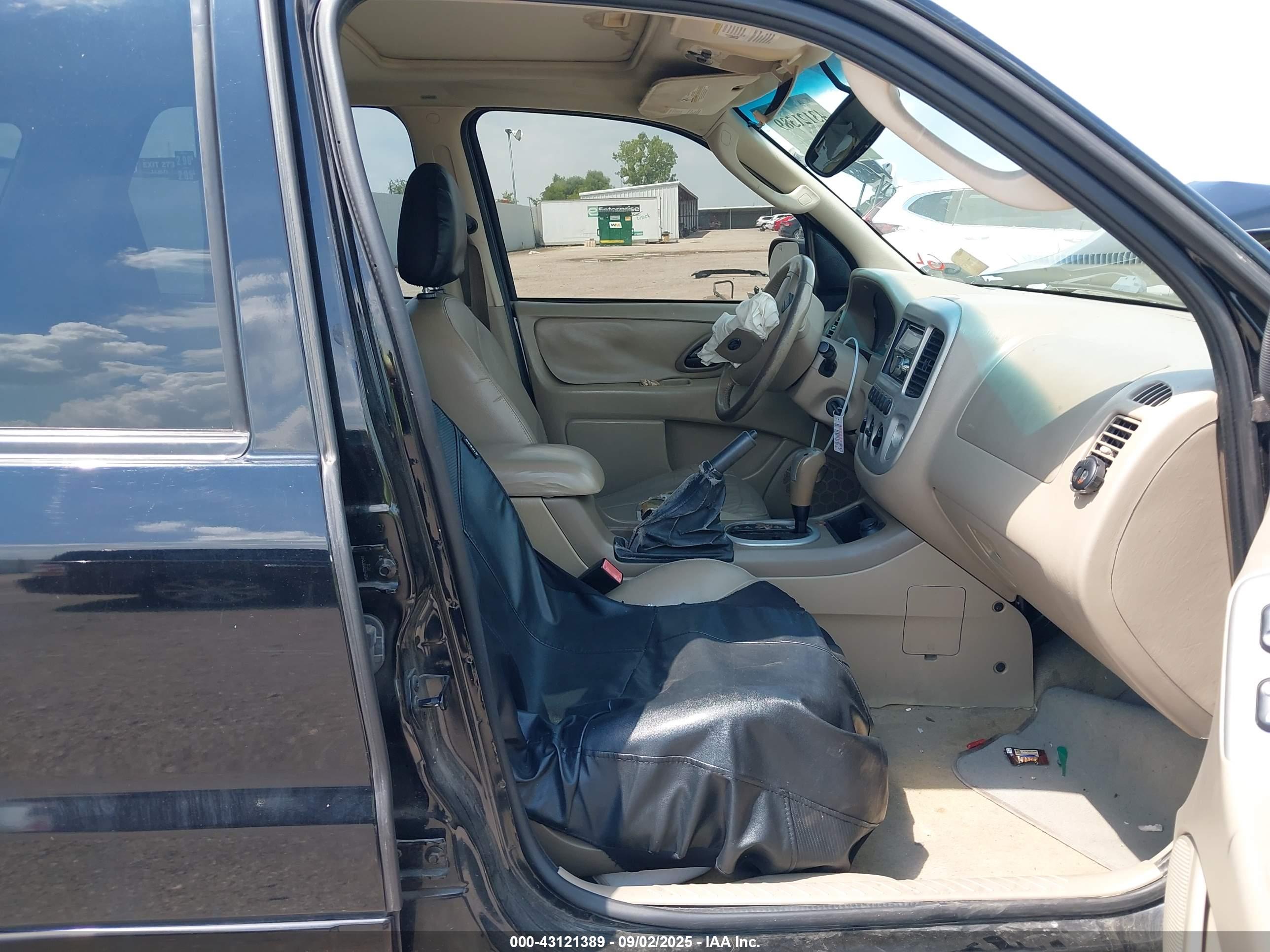 FORD ESCAPE image 5