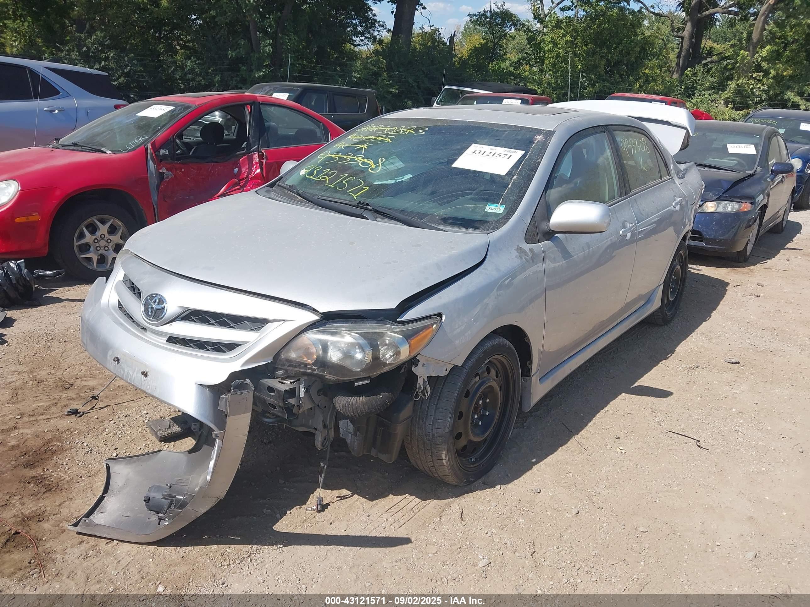 TOYOTA COROLLA image 2