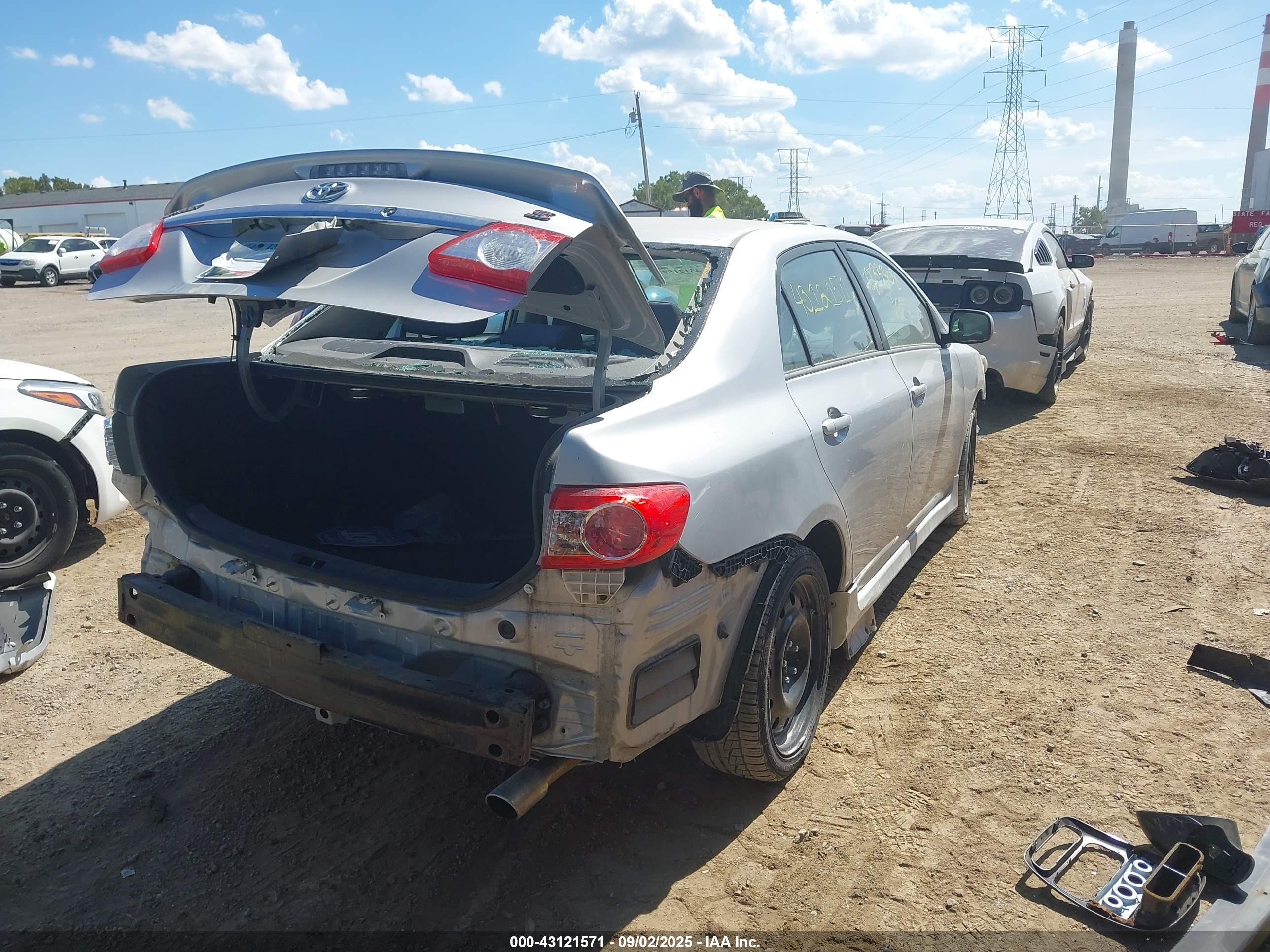 TOYOTA COROLLA image 4