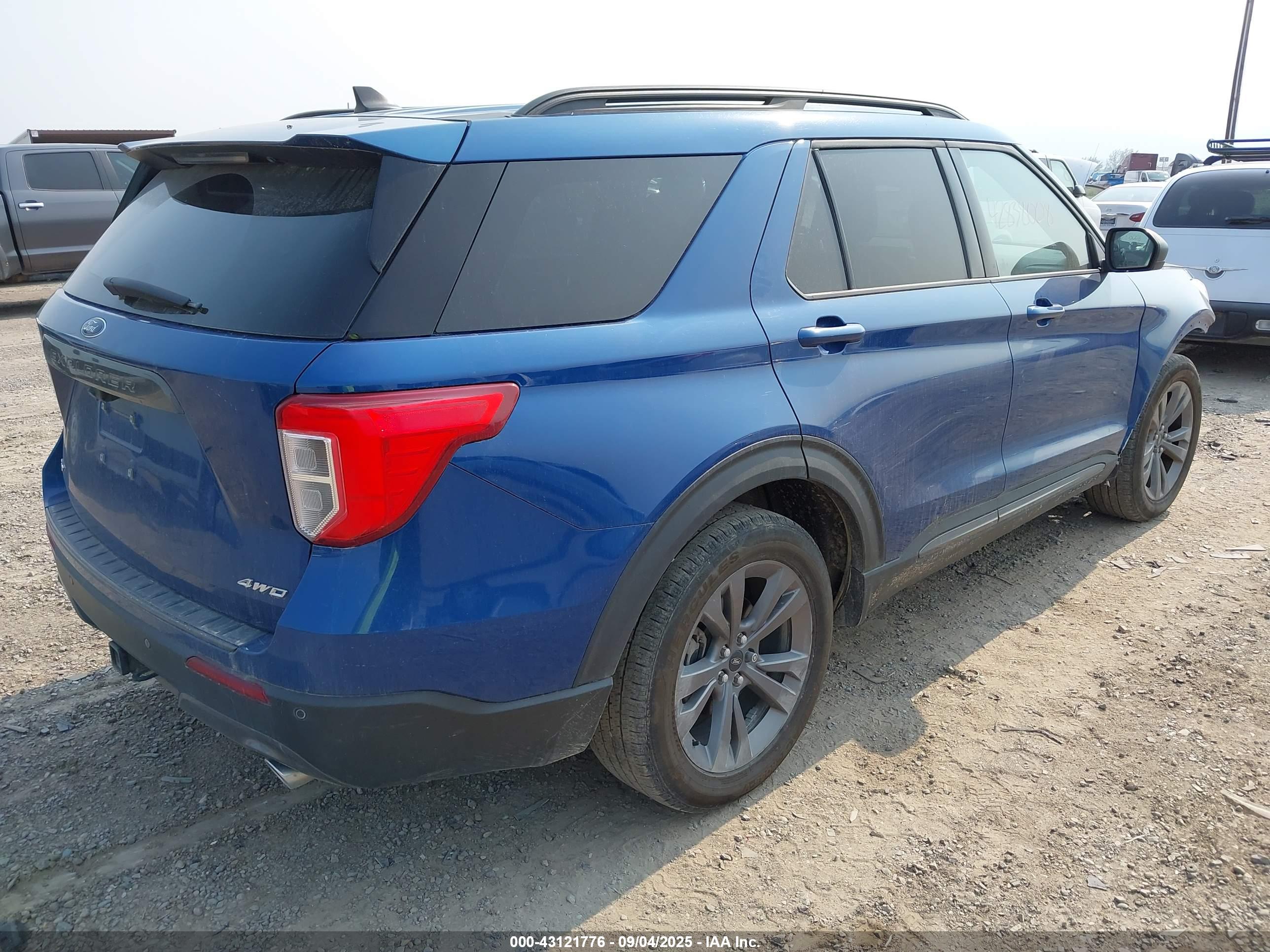 FORD EXPLORER image 4