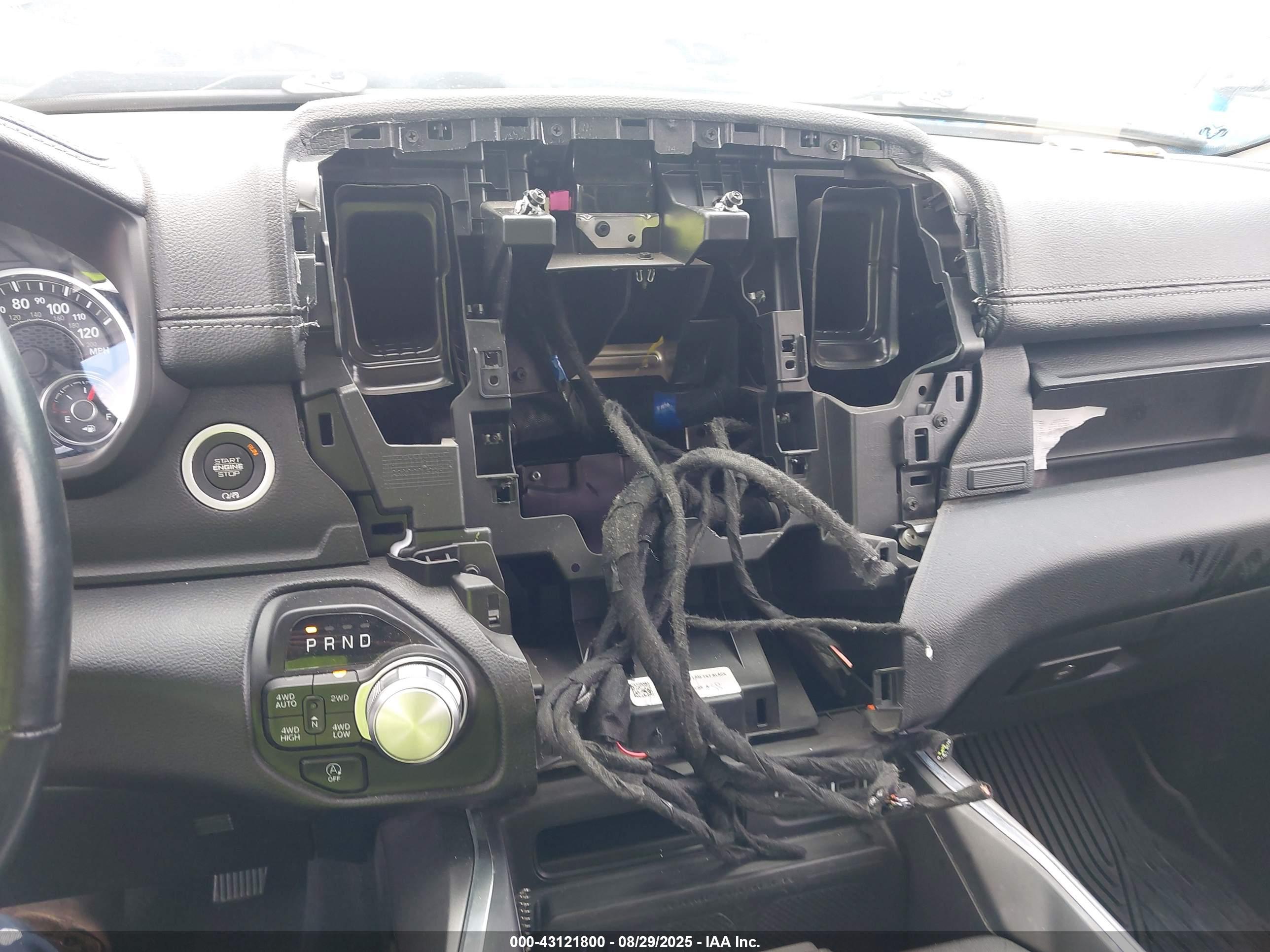 RAM 1500 image 6