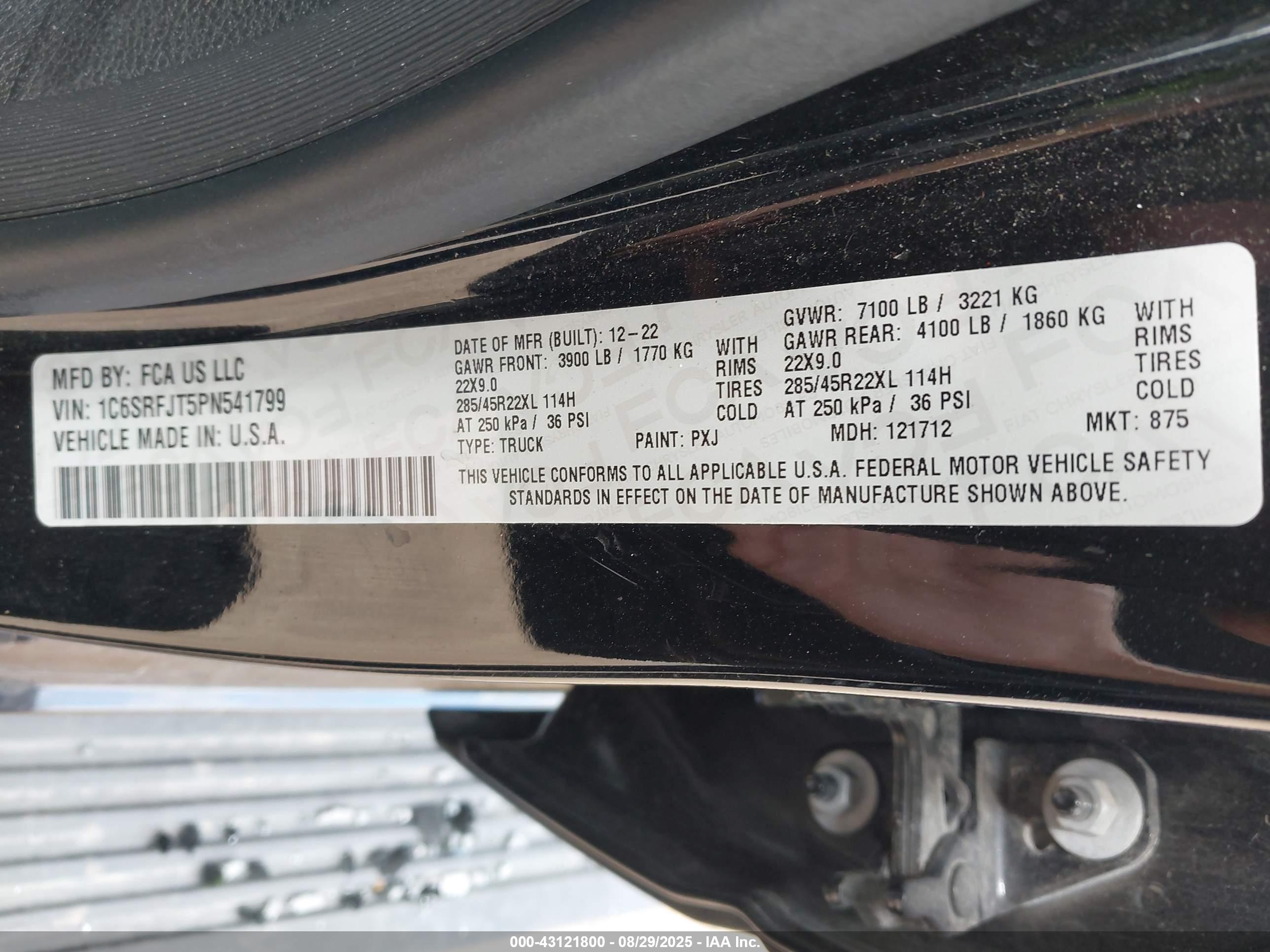 RAM 1500 image 9